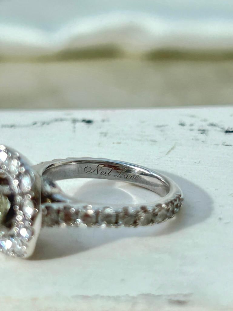 *Wonderful 14k White Gold Diamond Halo Ring - 13