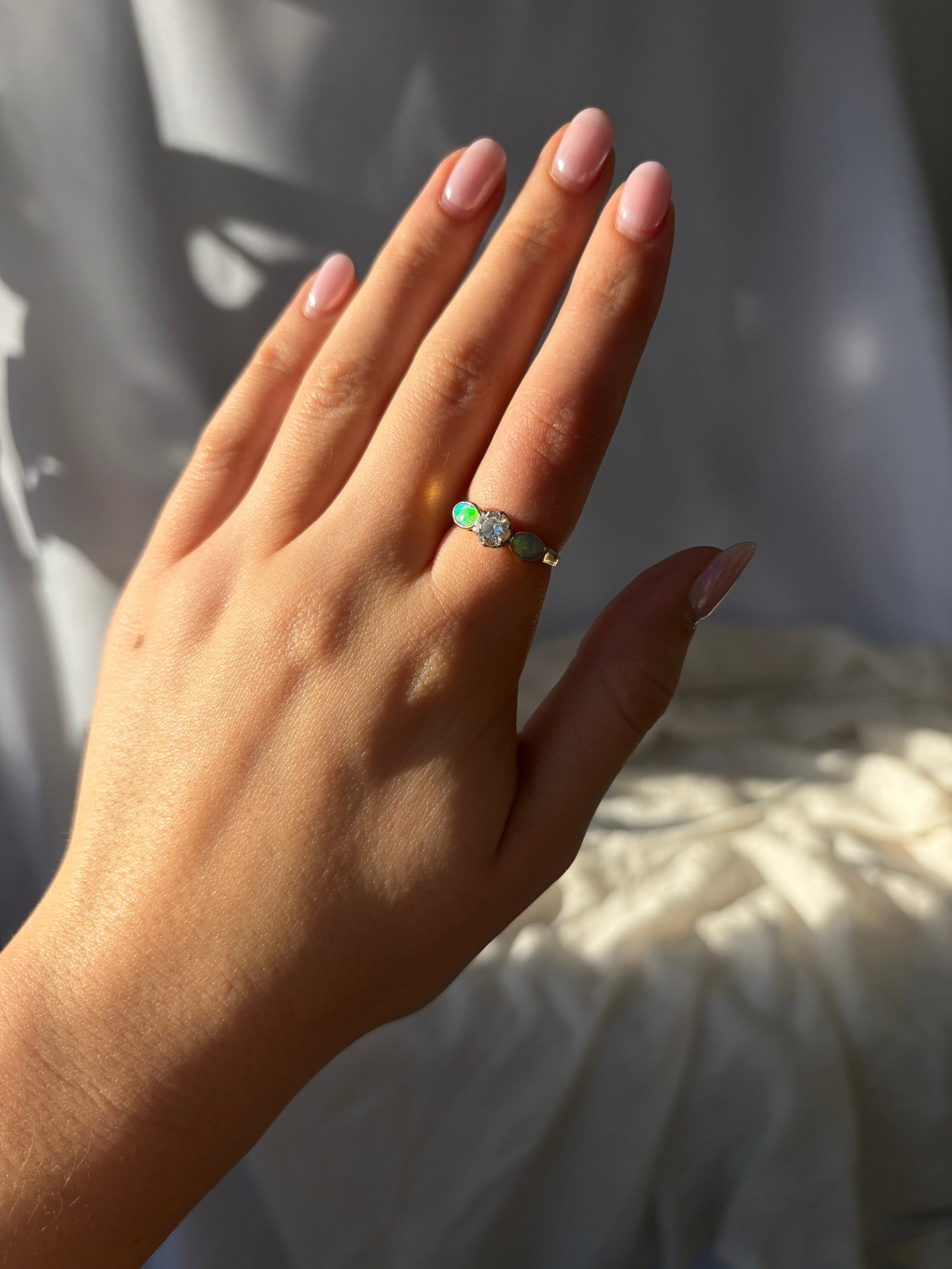 Unusual black opal and 70pts diamond 3 stone ring in 18ct yellow gold and platinum - 8