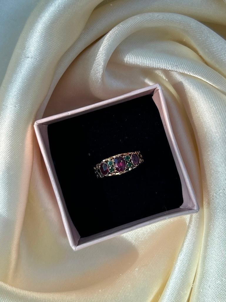 Antique gold gem set band ring - 6