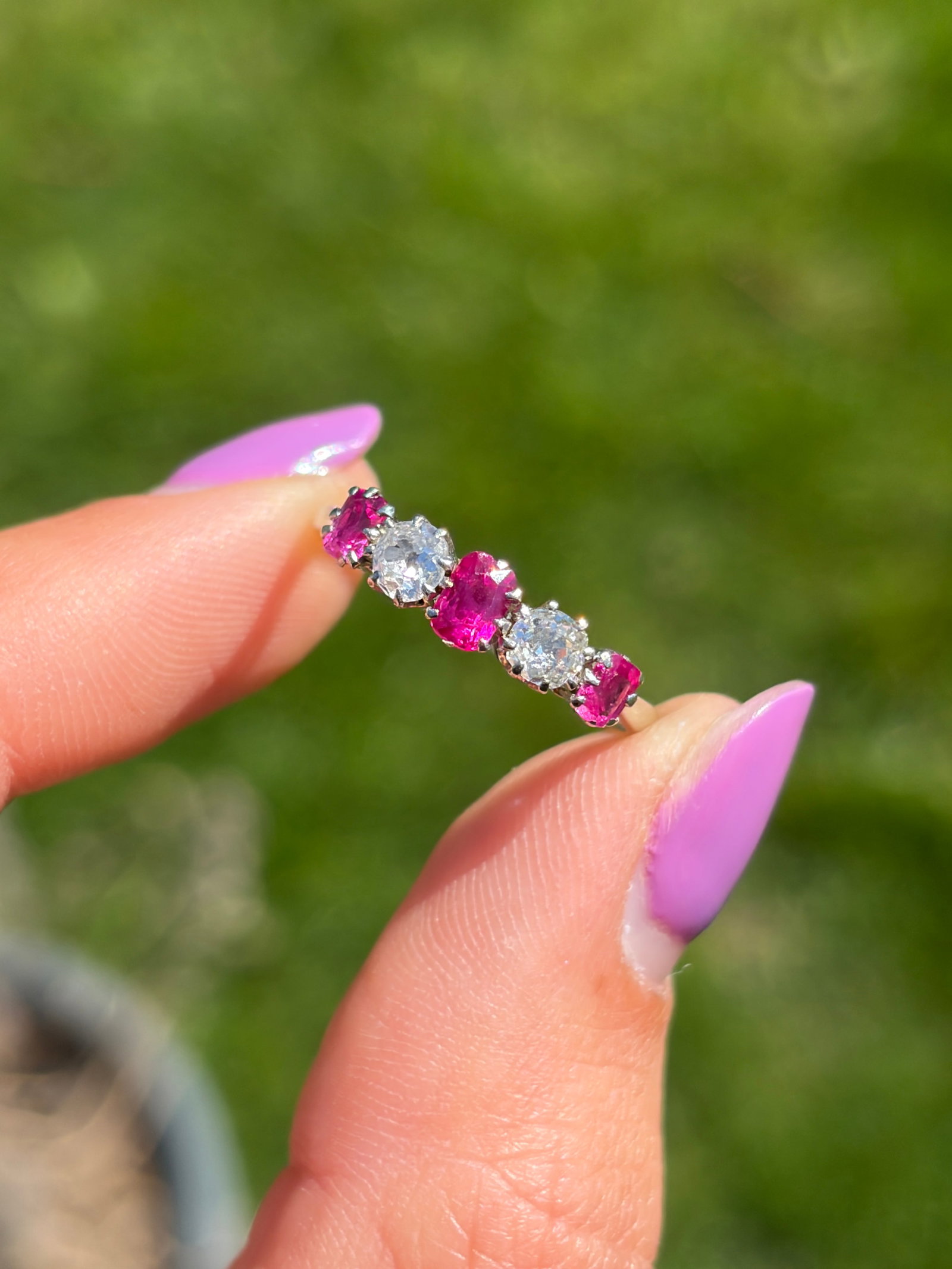 ANTIQUE 18CT GOLD AND PLATINUM RUBY AND DIAMOND 5 STONE RING - 3
