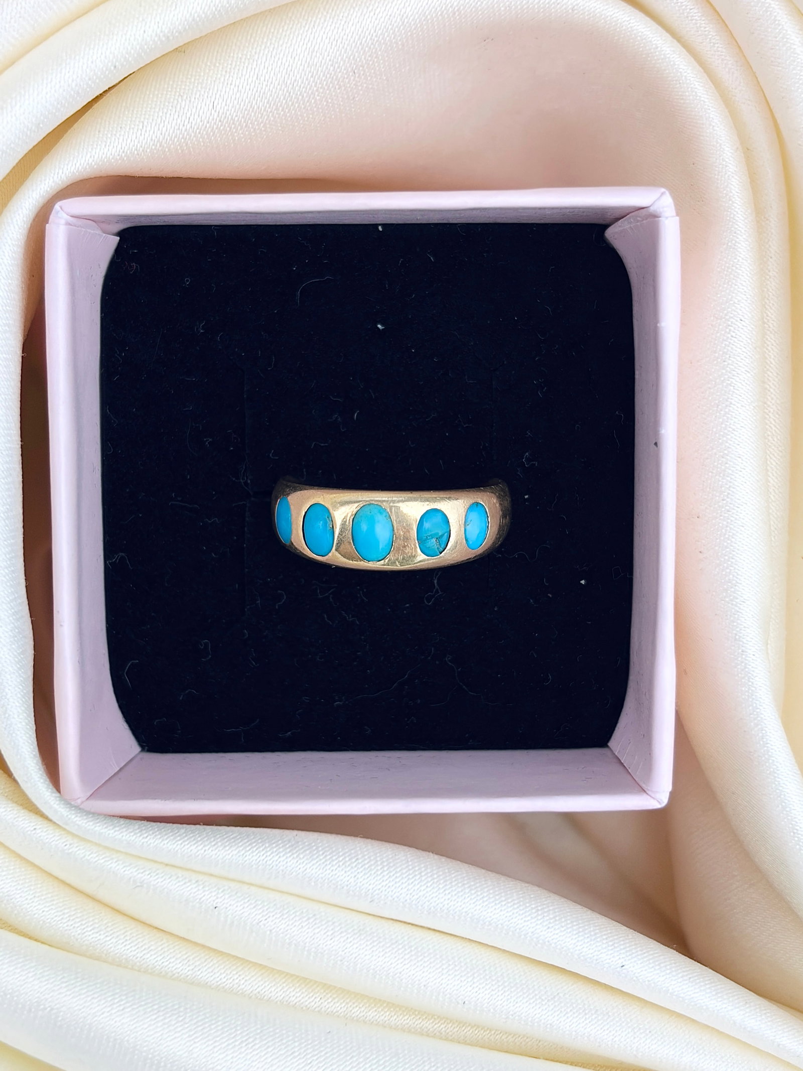 ANTIQUE 18CT YELLOW GOLD TURQUOISE 5 STONE RING - 9