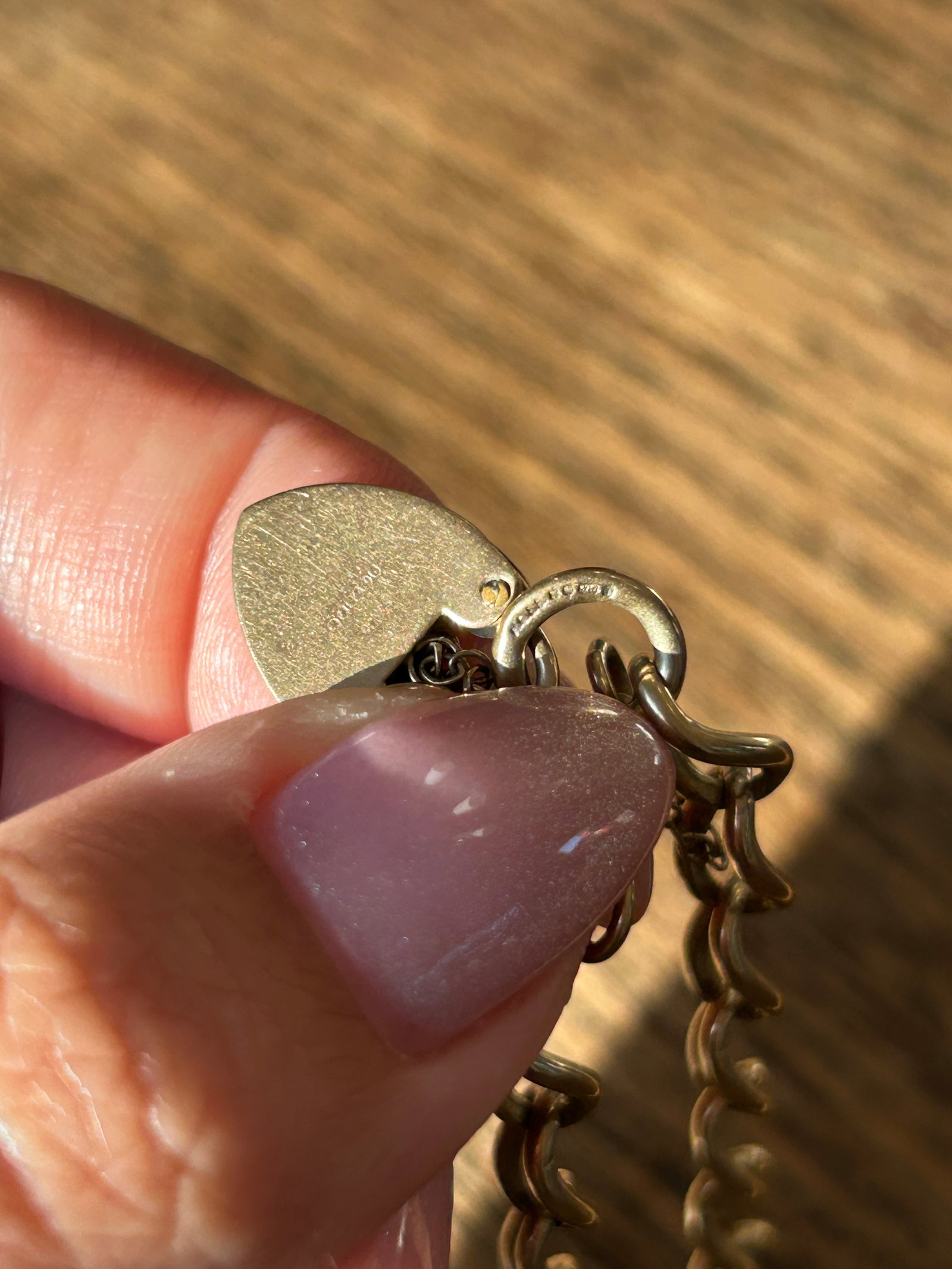 Antique 9ct yellow gold open link curb bracelet with heart padlock - 6