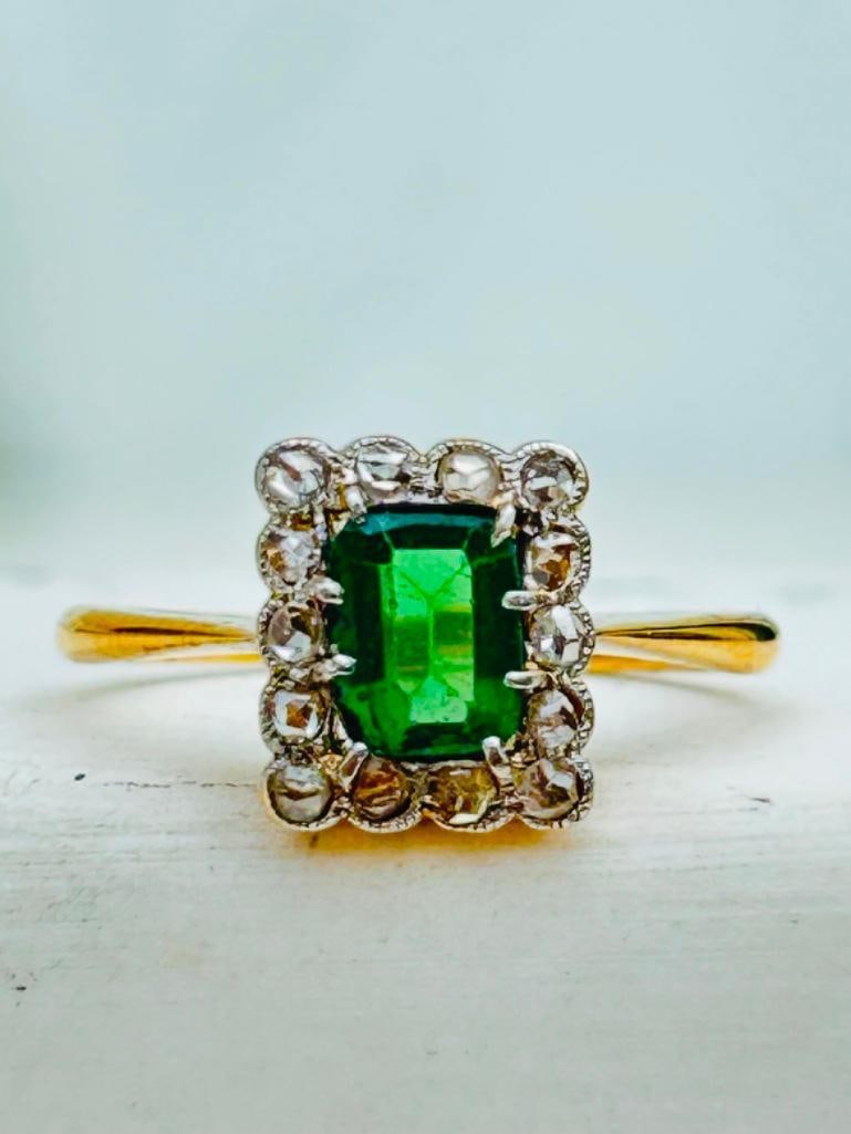 *18ct Yellow Gold and Platinum Green Tourmaline and Diamond Panel Ring - 3