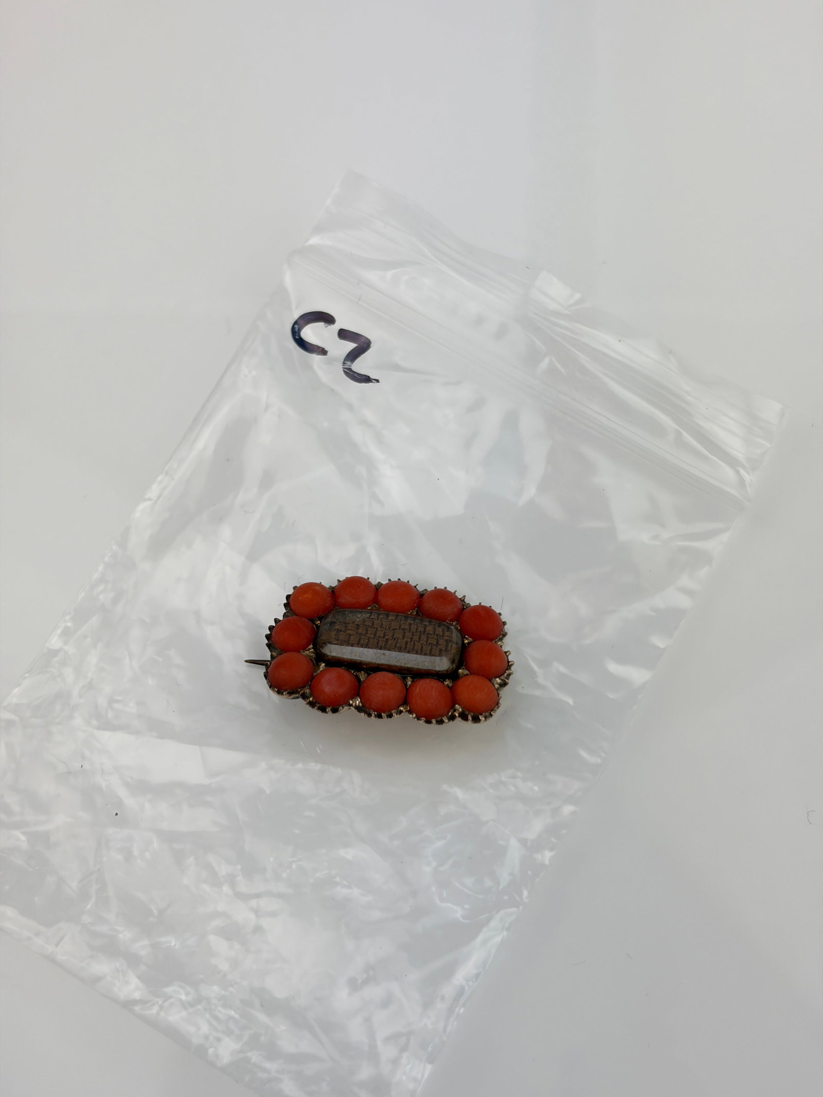 ANTIQUE CORAL AND HAIR LOCKET FRONT BROOCH IN GOLD - 6