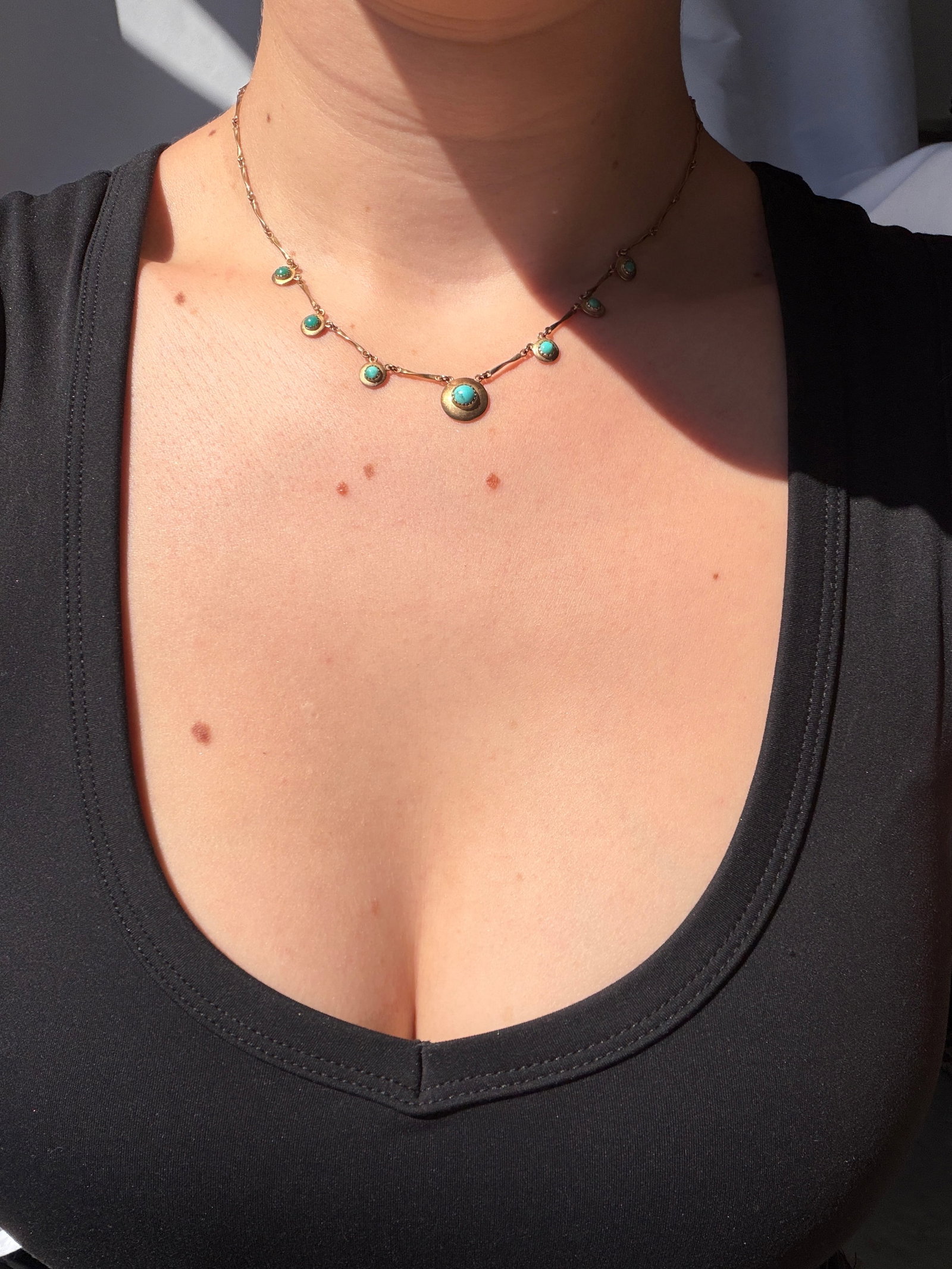 VINTAGE C.1982 9CT YELLOW GOLD TURQUOISE DISC NECKLACE - 4