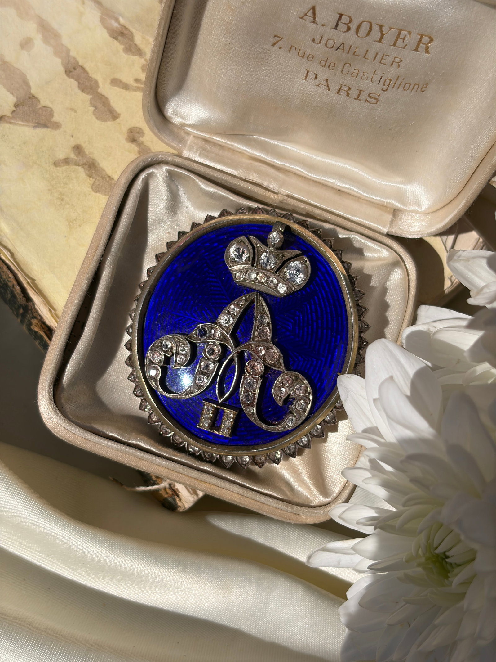 ANTIQUE BRISTOL BLUE GLASS LARGE BROOCH WITH PASTE 'A' AND SURROUND, WITH ROSE CUT DIAMOND NUMERAL - 2