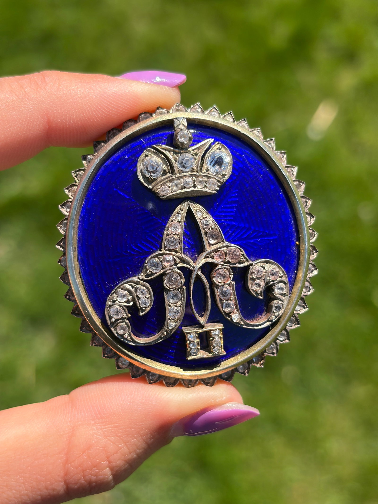 ANTIQUE BRISTOL BLUE GLASS LARGE BROOCH WITH PASTE 'A' AND SURROUND, WITH ROSE CUT DIAMOND NUMERAL - 3