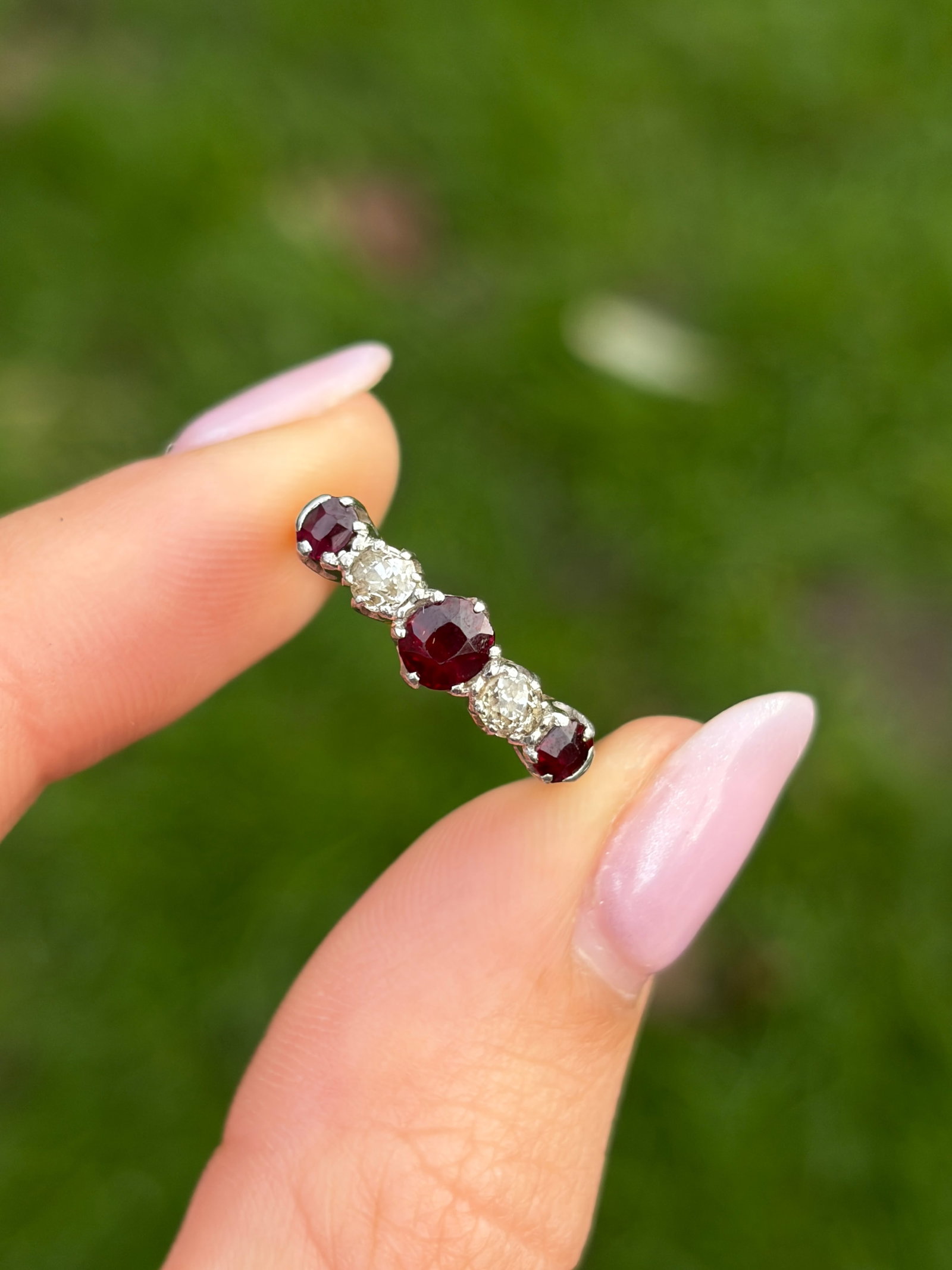 Vintage 18ct yellow gold and platinum ruby and diamond 5 stone ring - 10