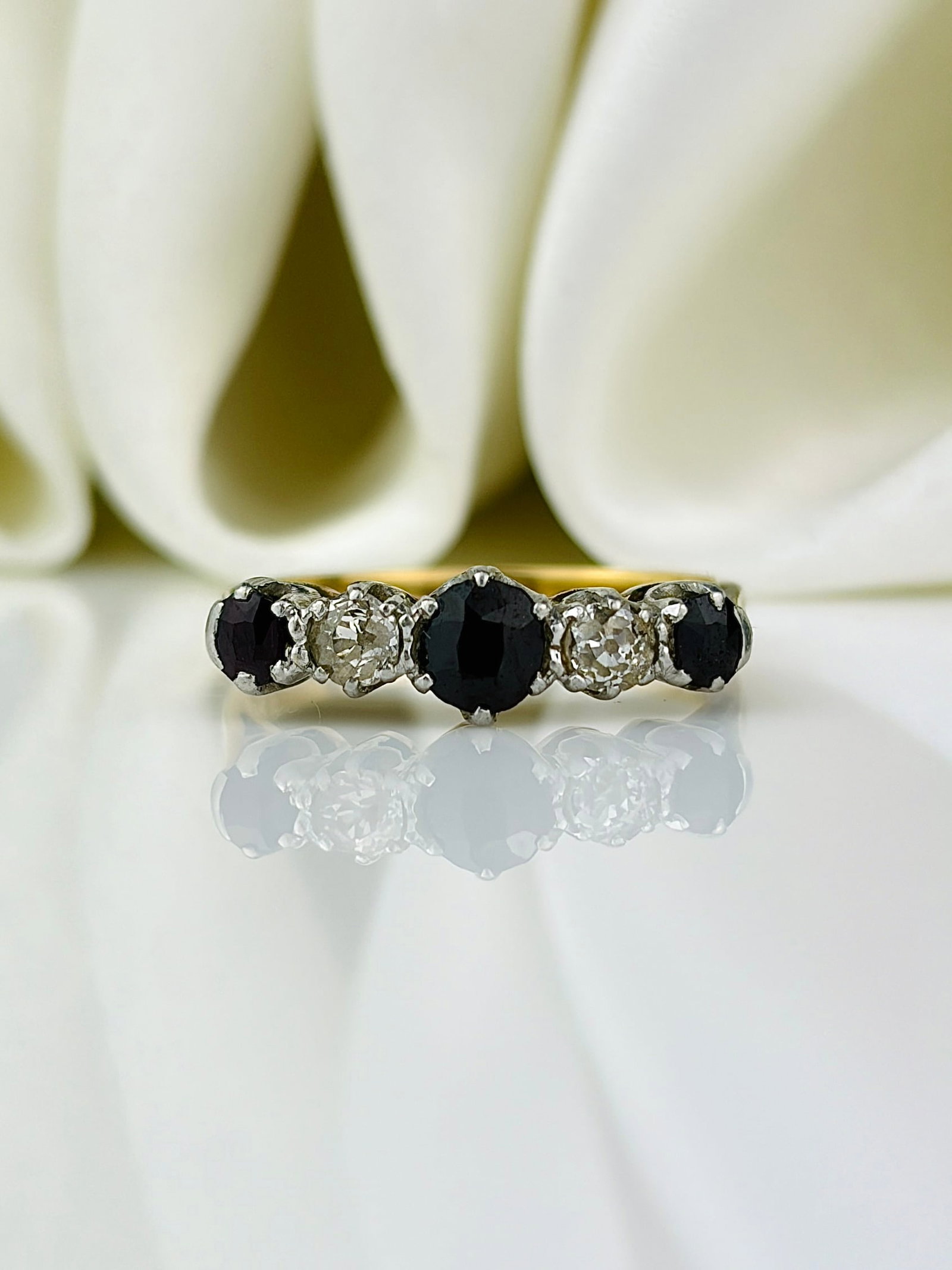 Vintage 18ct yellow gold and platinum ruby and diamond 5 stone ring (1 of 10)