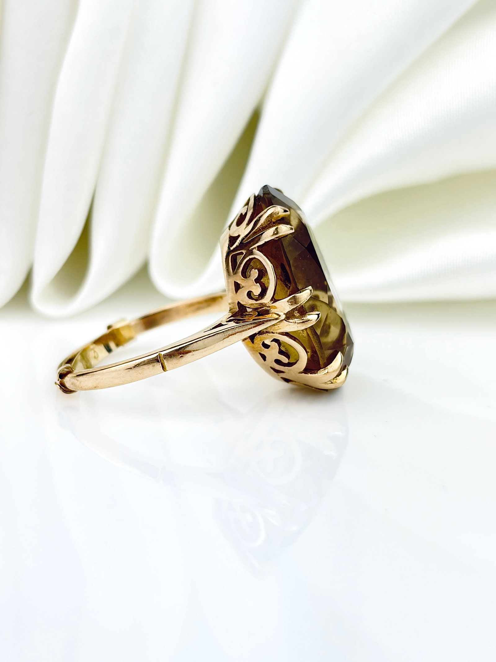 LARGE VINTAGE 9CT YELLOW GOLD CITRINE COCKTAIL RING - 3