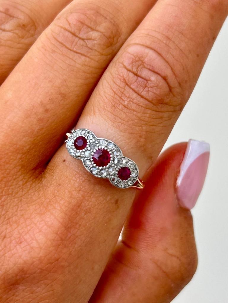18ct Gold Triple Diamond Cluster Ring - 2