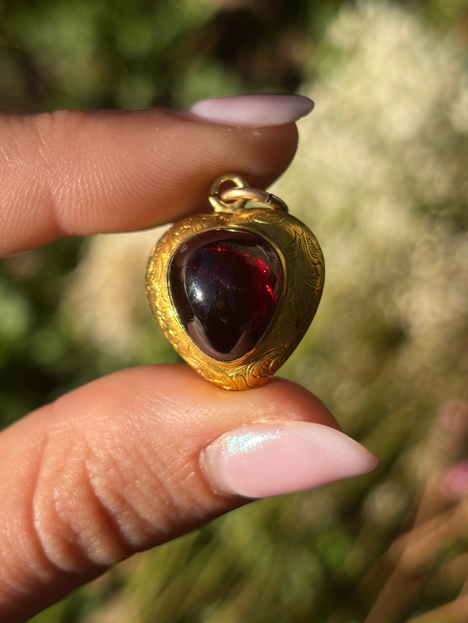 antique 18ct yellow gold cabochon garnet heart locket back pendant - 8