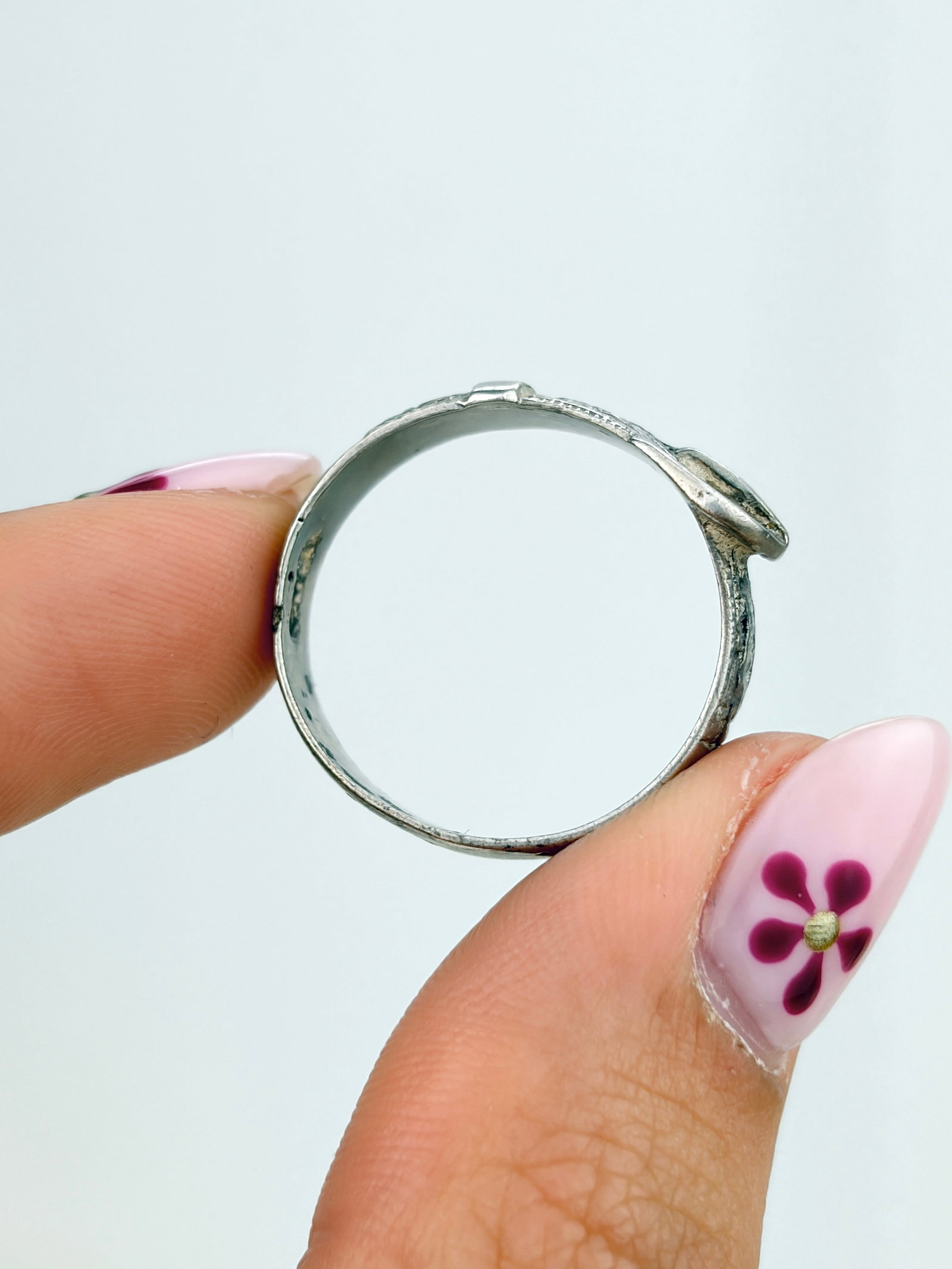 ANTIQUE SILVER ORNATE BUCKLE RING - 7