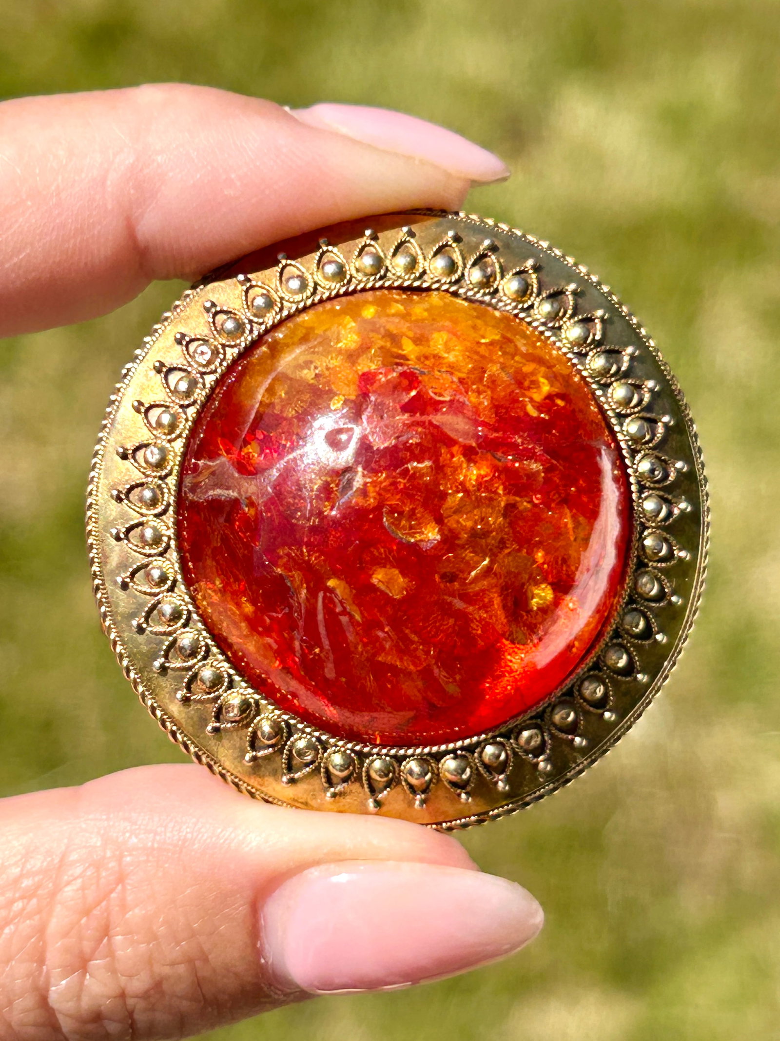 Huge Antique 18ct Yellow Gold Amber Dome Pendant With Fine Detailing - 6