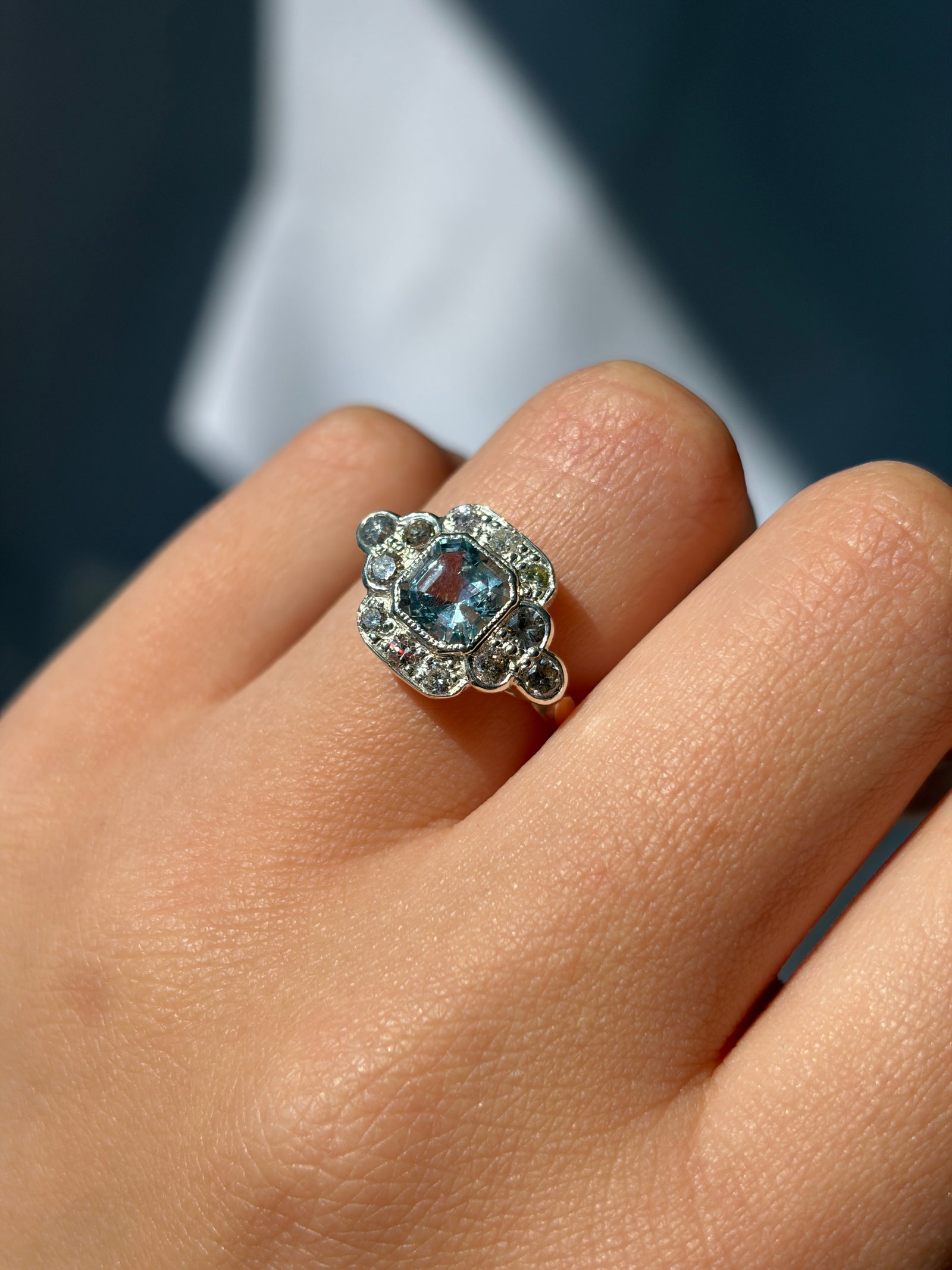 ART DECO STYLE 9CT WHITE GOLD AQUAMARINE AND DIAMOND PANEL RING - 5
