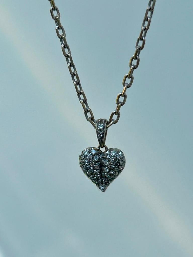 18ct Gold Diamond Heart on 18ct Gold Chain: 18ct Gold Diamond Heart on 18ct Gold Chain beautiful diamond heart pendant measurements length 38cm pendant size 17mm x 10mm weight 7.27g 