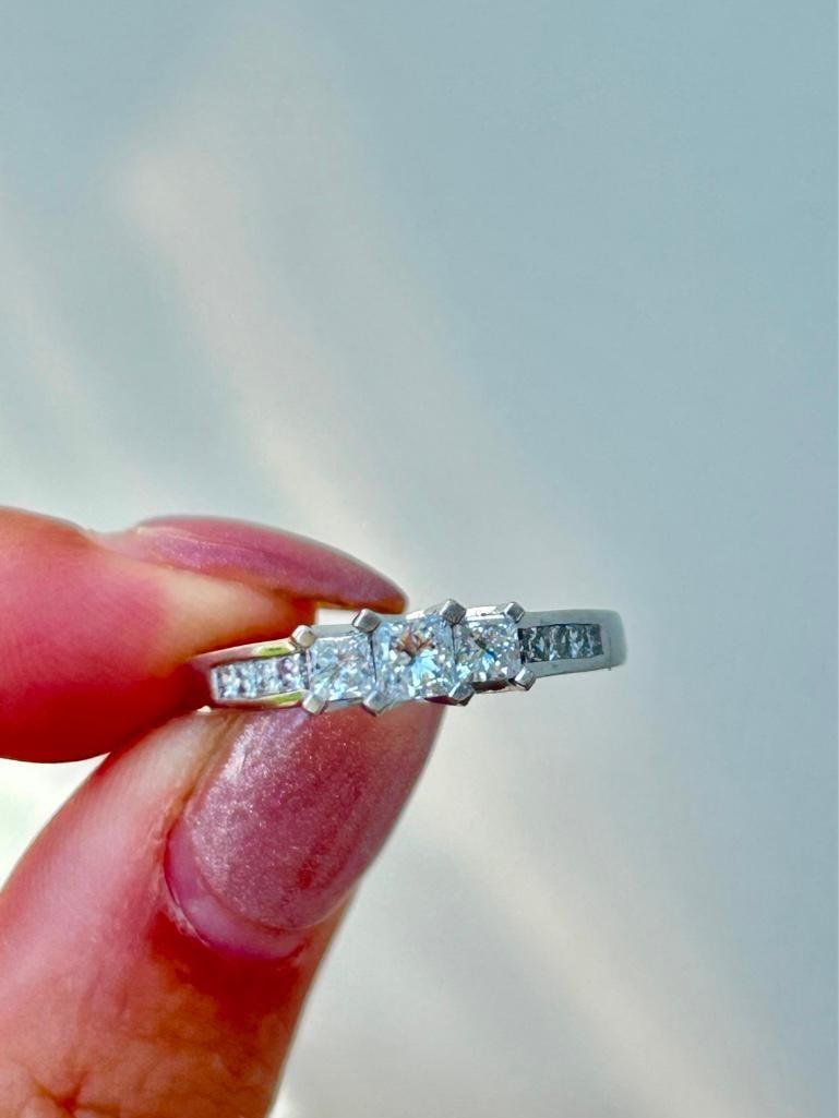 *Vintage Princess Cut Diamond and Platinum Three Stone Ring - 13