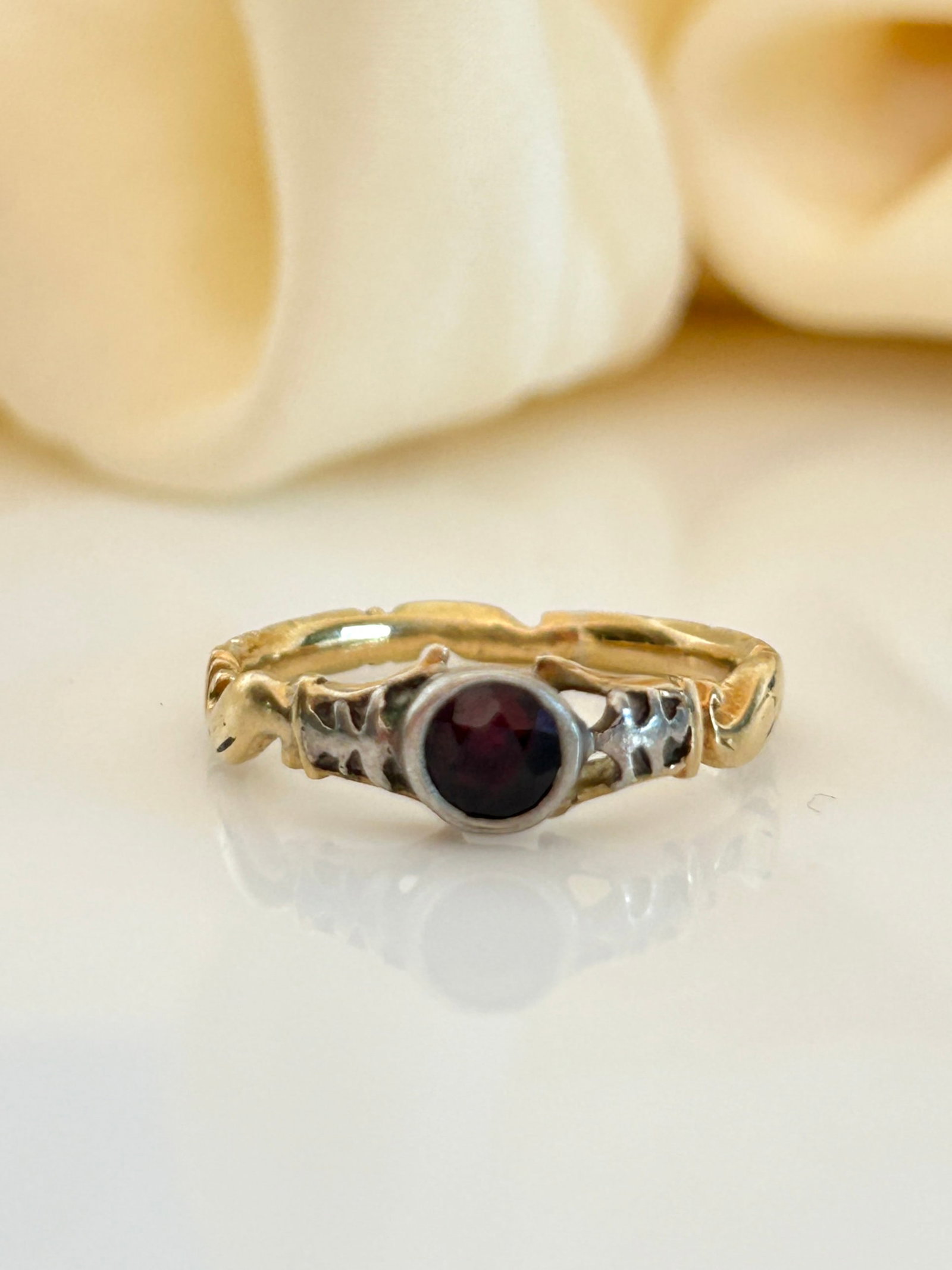 Antique georgian era flat cut garnet ring - 7