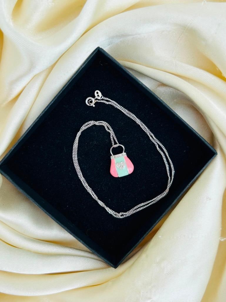 Sweet 9ct White Gold Pink and Green Enamel and Diamond Handbag Pendant on 9ct White Gold Chain - 5