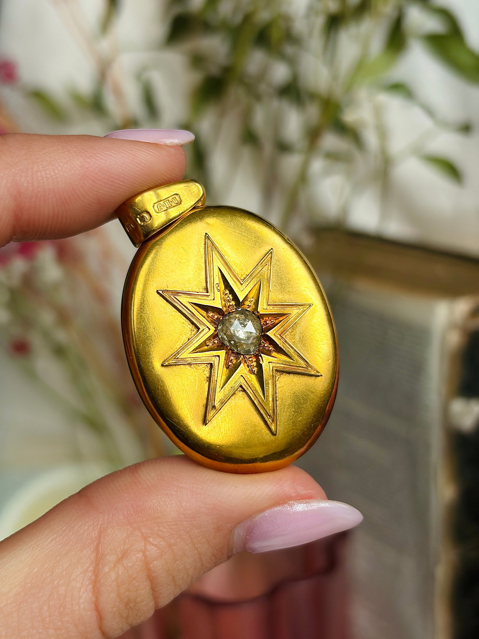 antique 18ct yellow gold star locket with large rose cut diamond pendant - 12