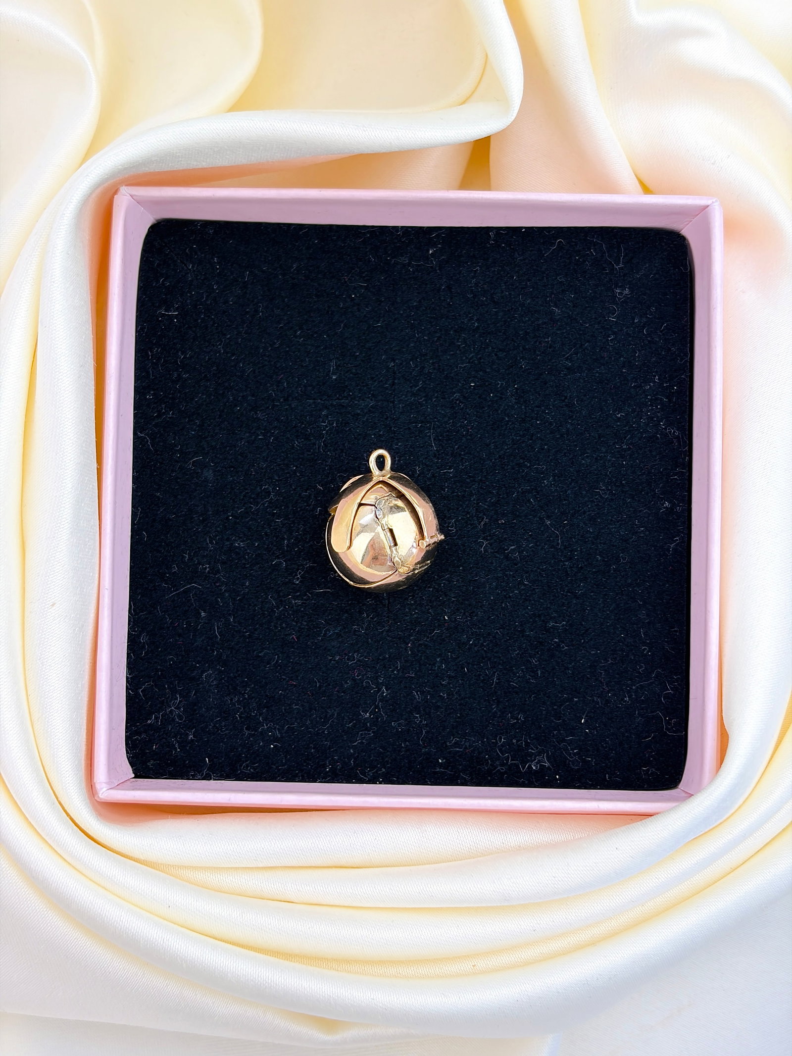 9CT GOLD AND SILVER RARE OPENING MASONIC ORB/CROSS PENDANT - 6