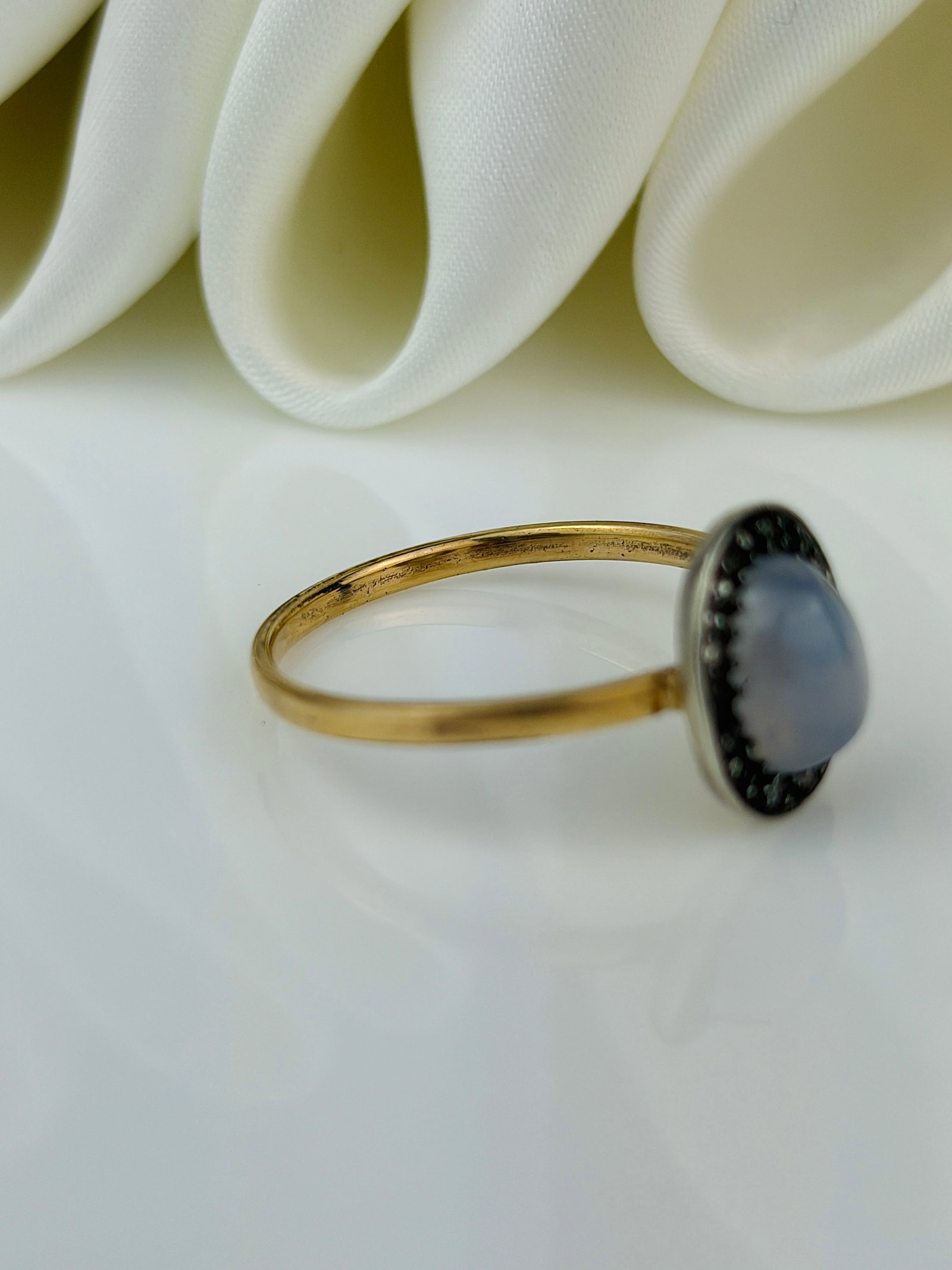 antique yellow gold moonstone and diamond ring - 4