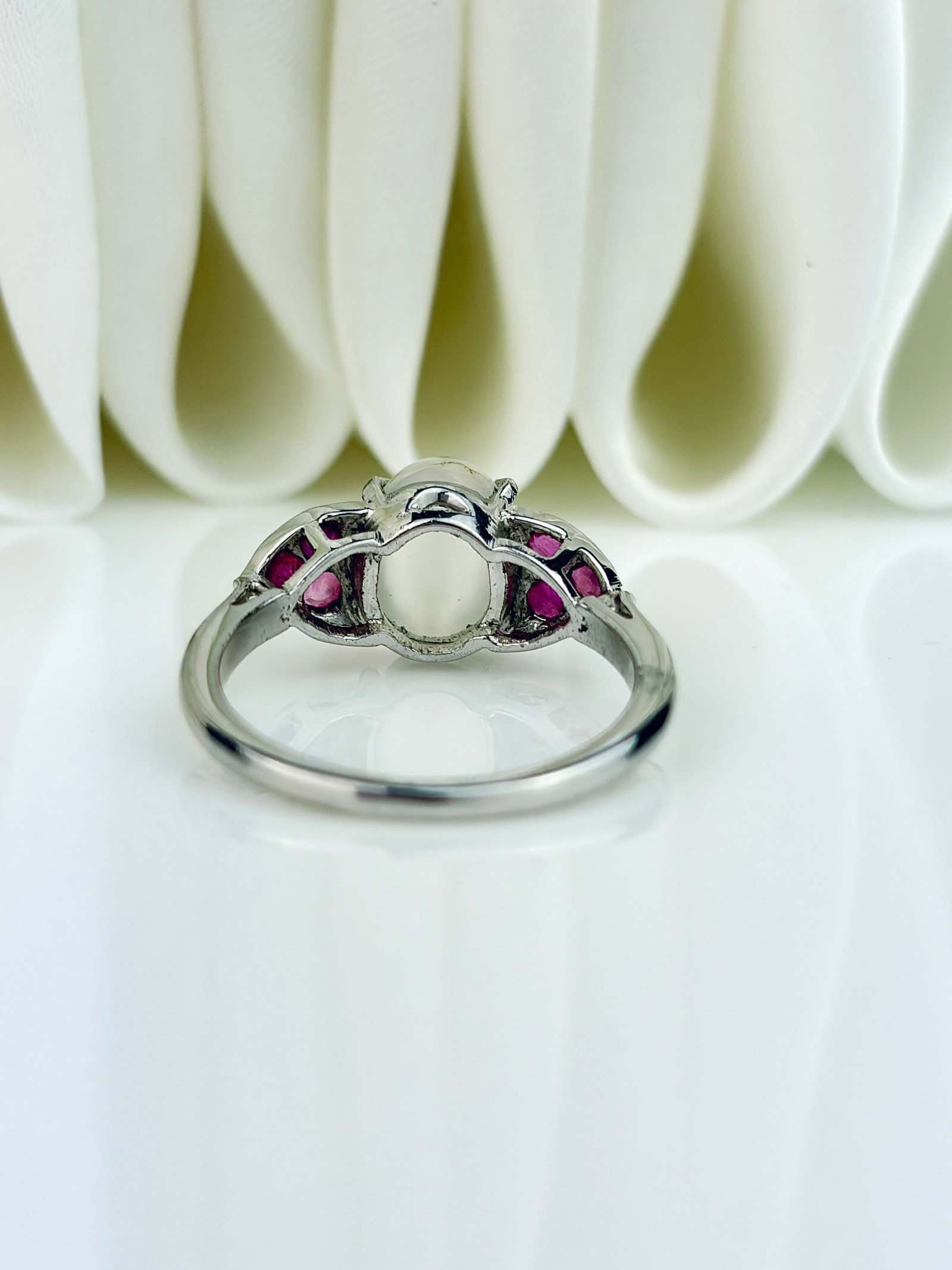 CABOCHON MOONSTONE AND RUBY RING IN SILVER - 6