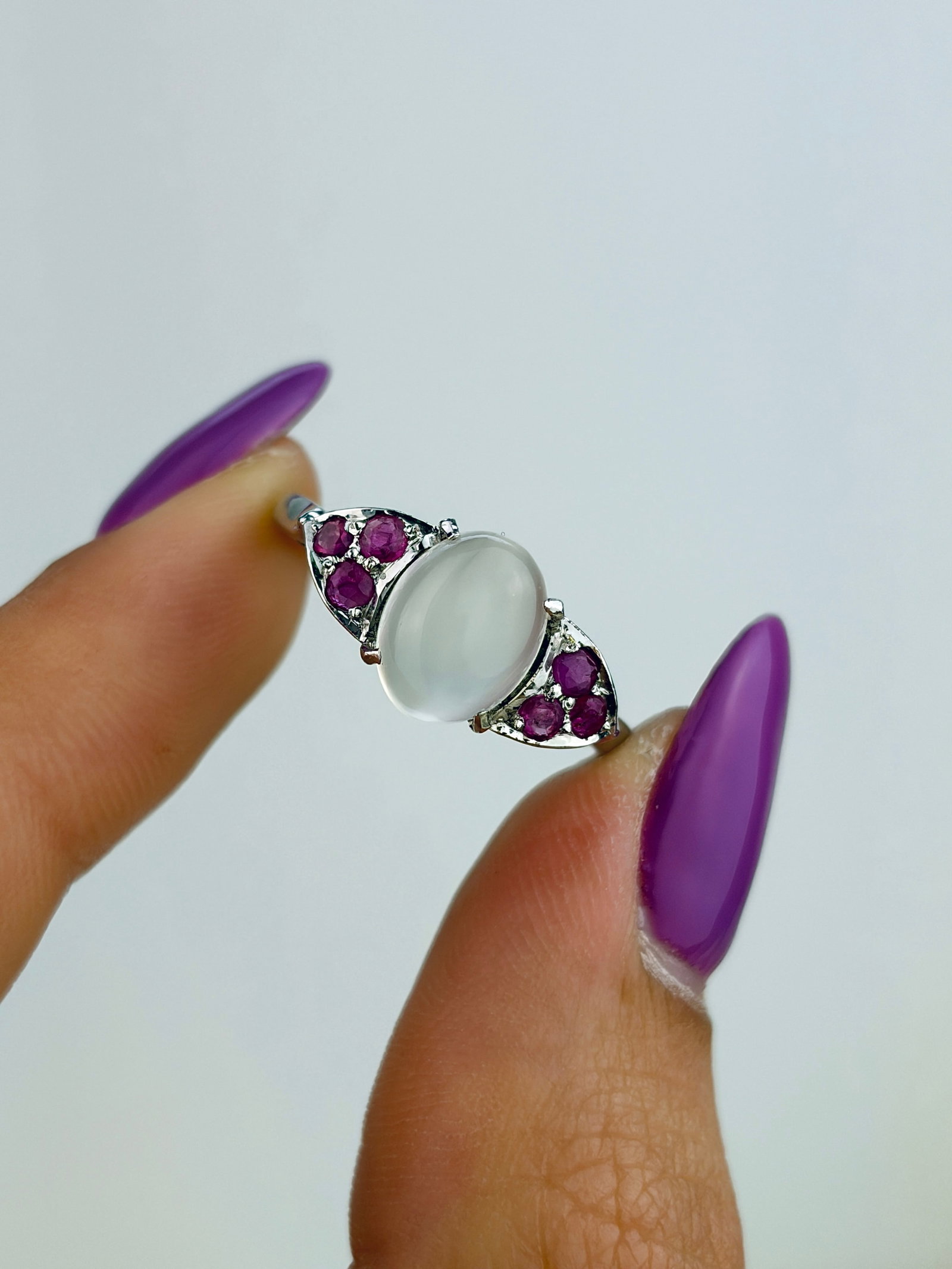CABOCHON MOONSTONE AND RUBY RING IN SILVER - 8