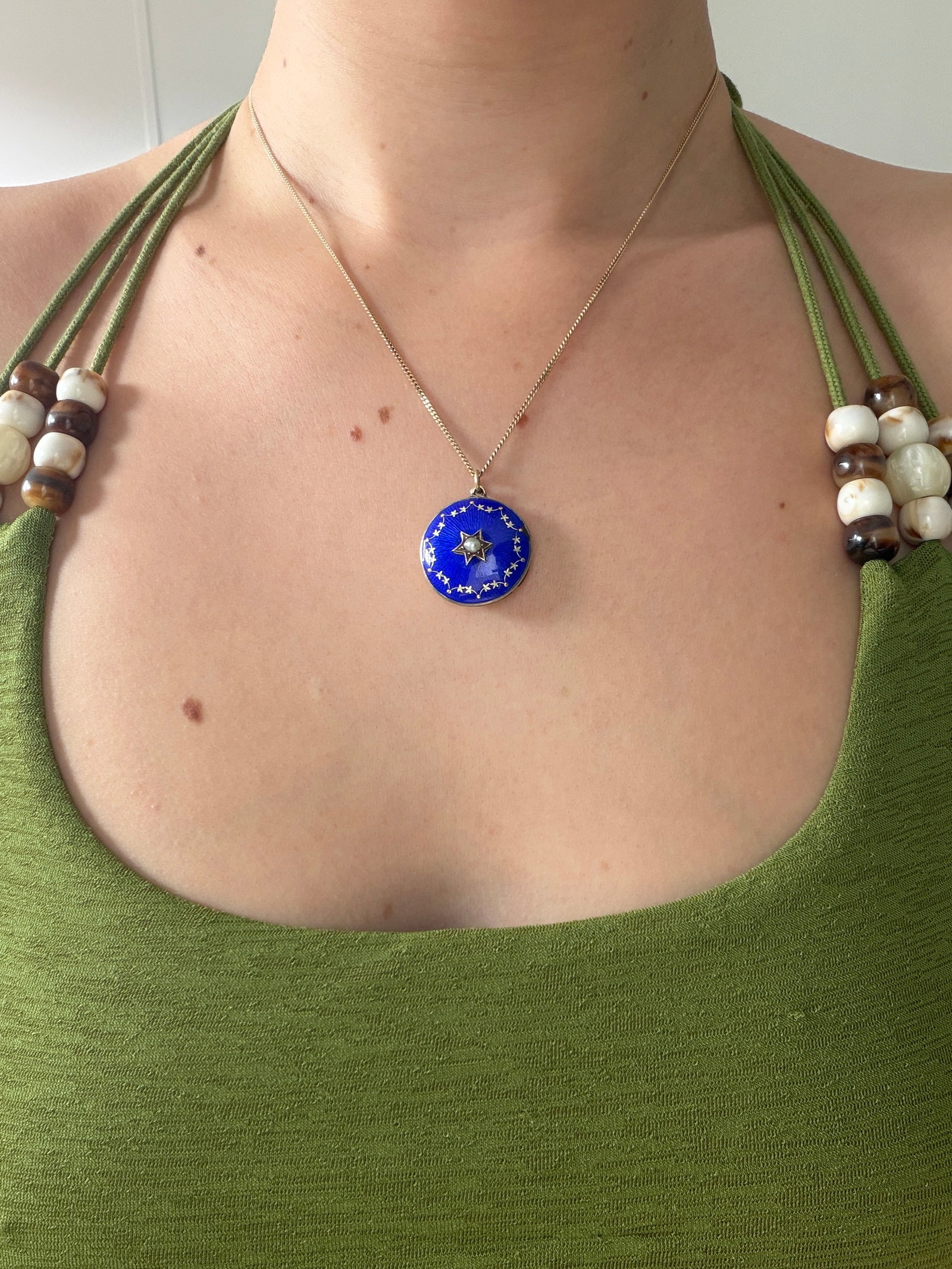 ANTIQUE GOLD AND ENAMEL STAR LOCKET PENDANT AF - 2