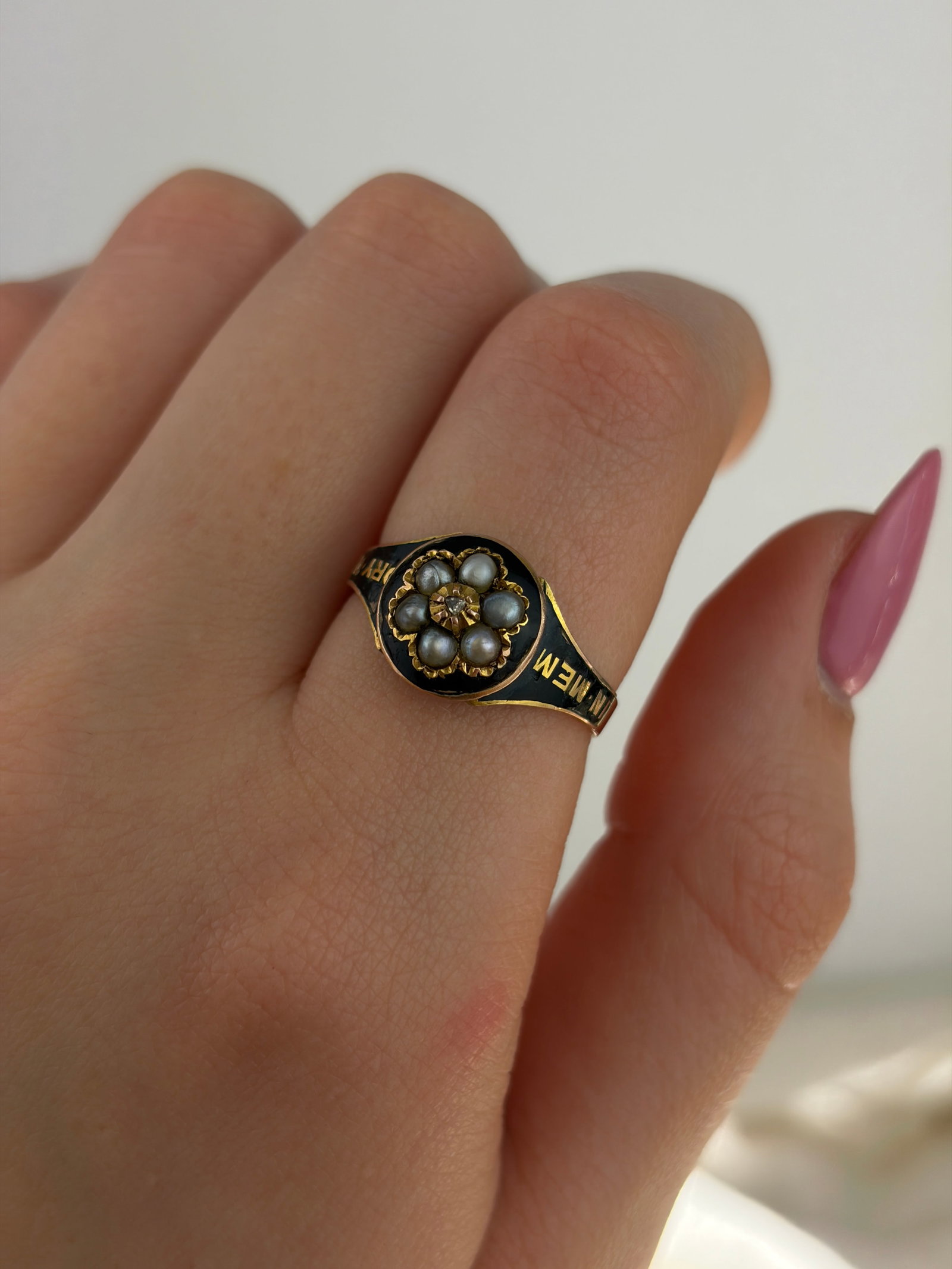 ANTIQUE BLACK ENAMEL IN MEMORY OF PEARL AND DIAMOND FLOWER RING IN 9CT GOLD - 10