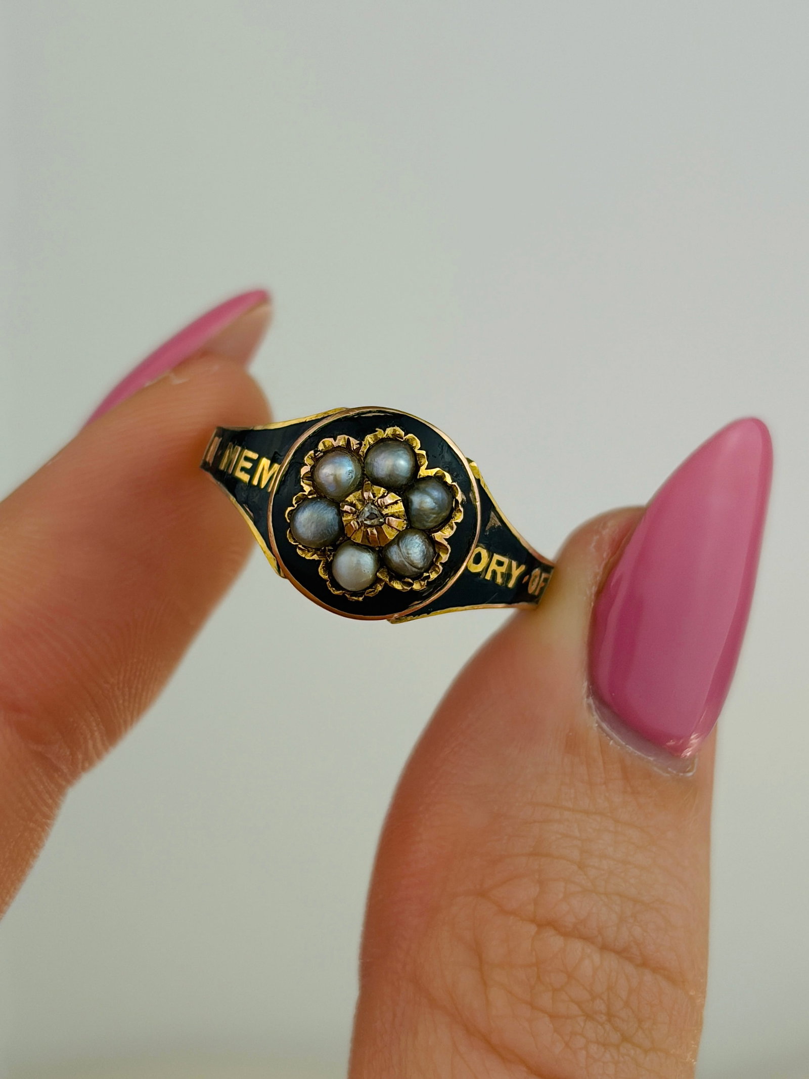 ANTIQUE BLACK ENAMEL IN MEMORY OF PEARL AND DIAMOND FLOWER RING IN 9CT GOLD - 6