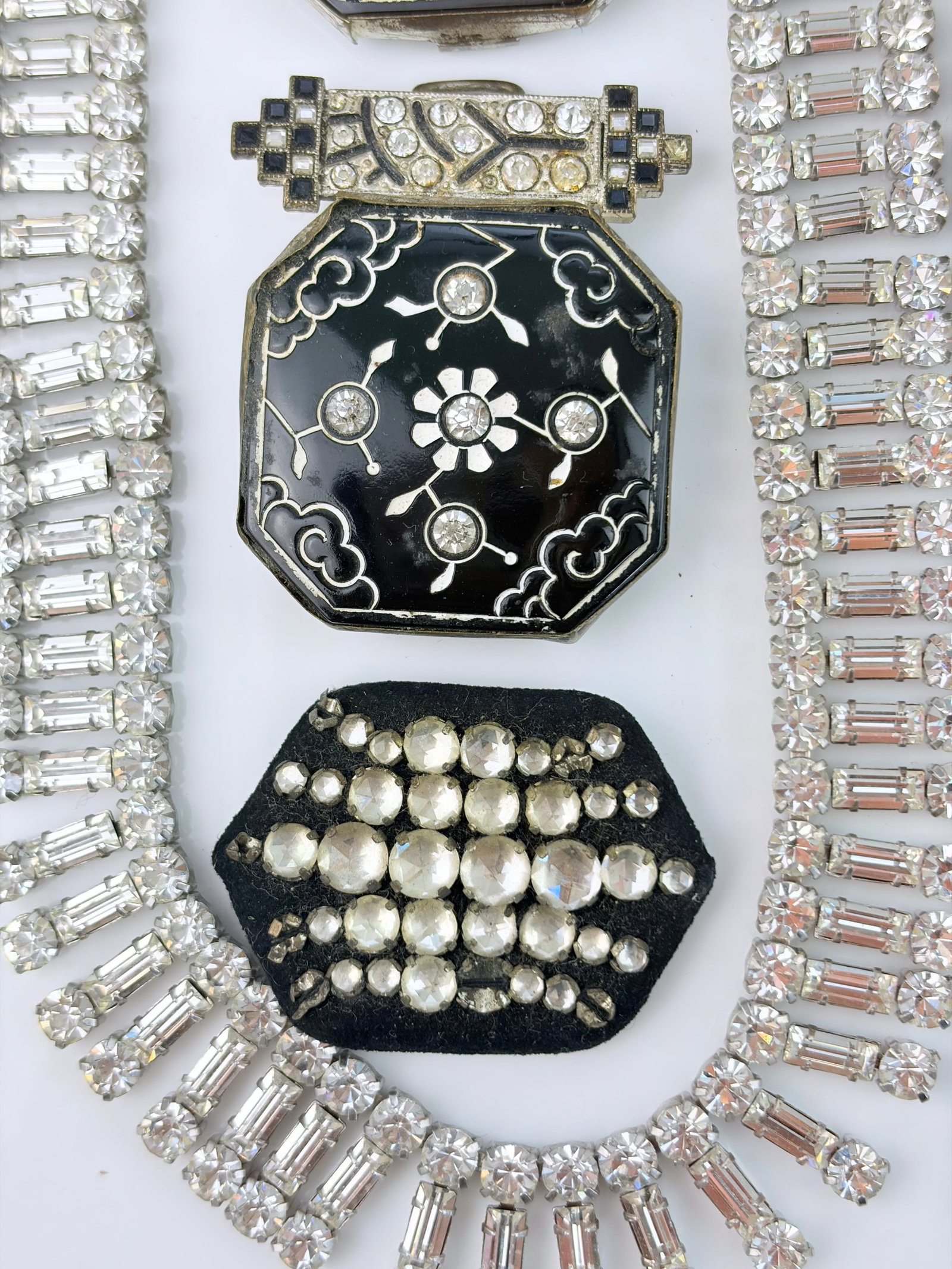 ANTIQUE MIXED LOT OF PASTE JEWELLERY INC NECKLACES - 5