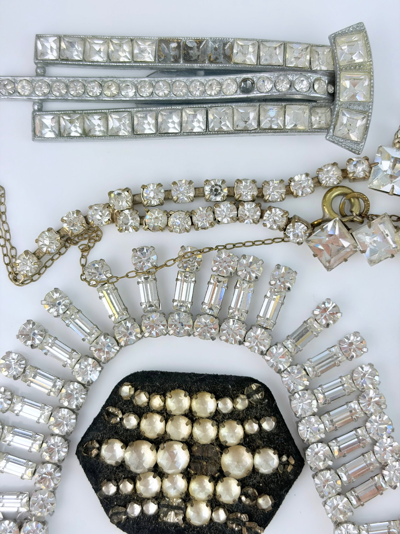 ANTIQUE MIXED LOT OF PASTE JEWELLERY INC NECKLACES - 7