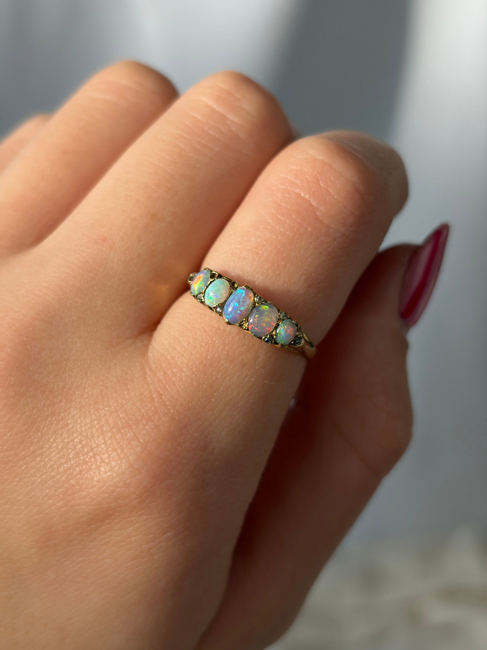 vintage 9ct yellow gold opal five stone ring - 9