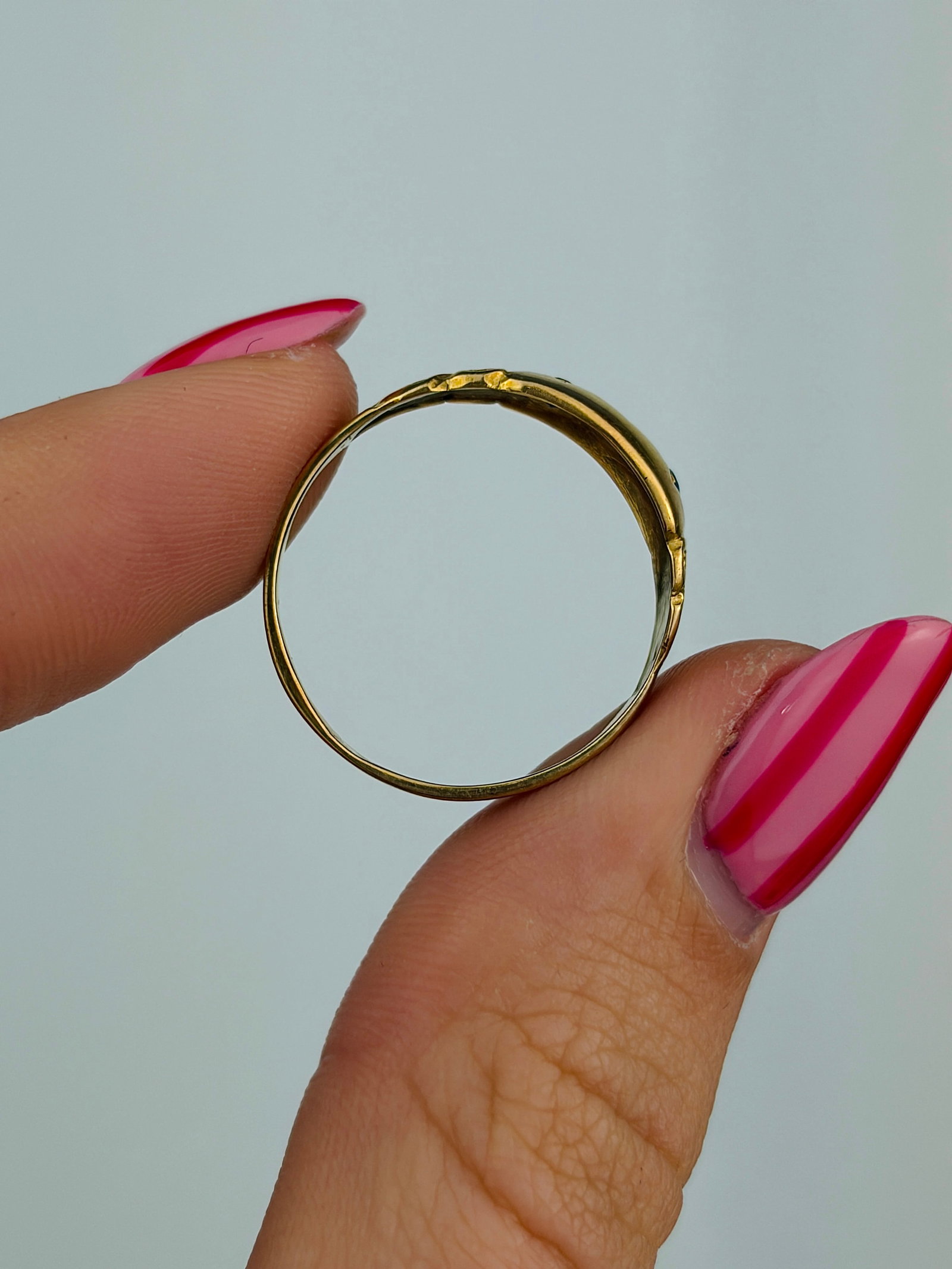 antique 18ct yellow gold blue and white paste 3 stone ring - 6