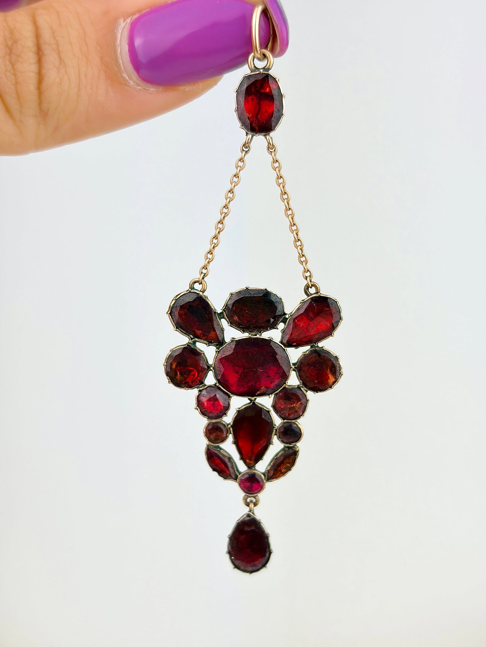 ANTIQUE 15CT GOLD FLAT CUT GARNET PRETTY PENDANT - 7