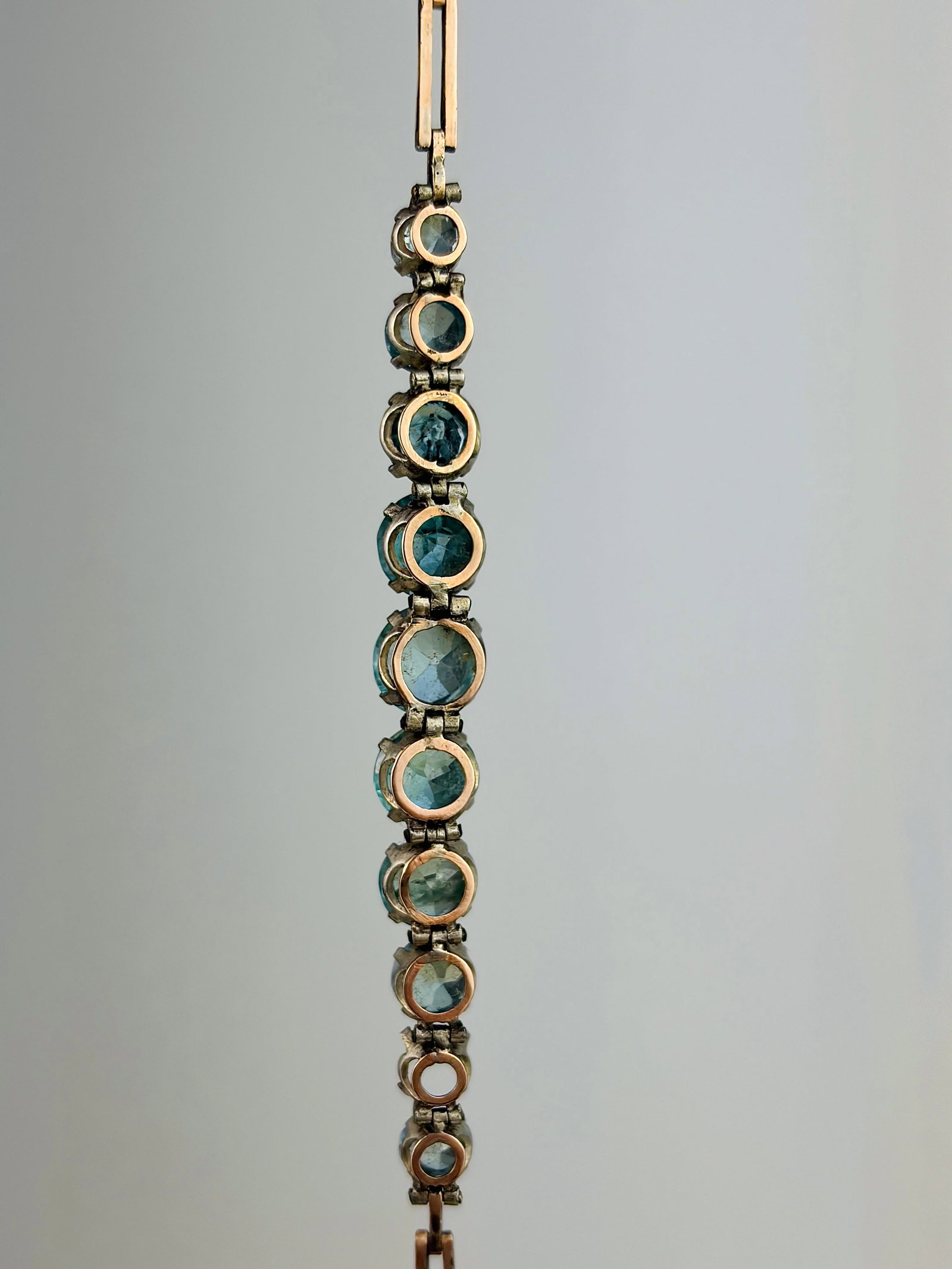 ANTIQUE BLUE ZIRCON AND GOLD LINE BRACELET - 2