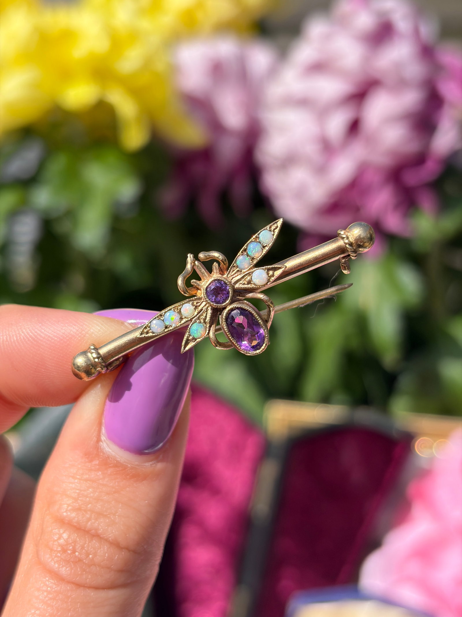 VINTAGE 9CT GOLD OPAL AND AMETHYST BUG BROOCH - 2