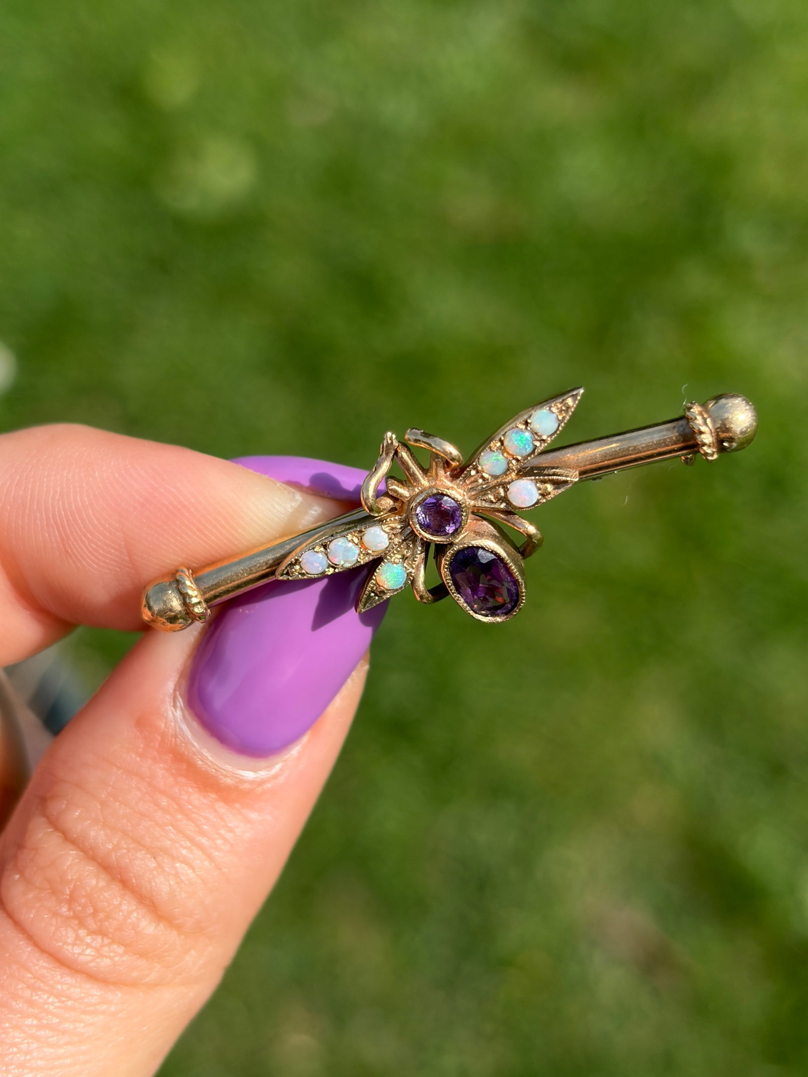 VINTAGE 9CT GOLD OPAL AND AMETHYST BUG BROOCH - 3