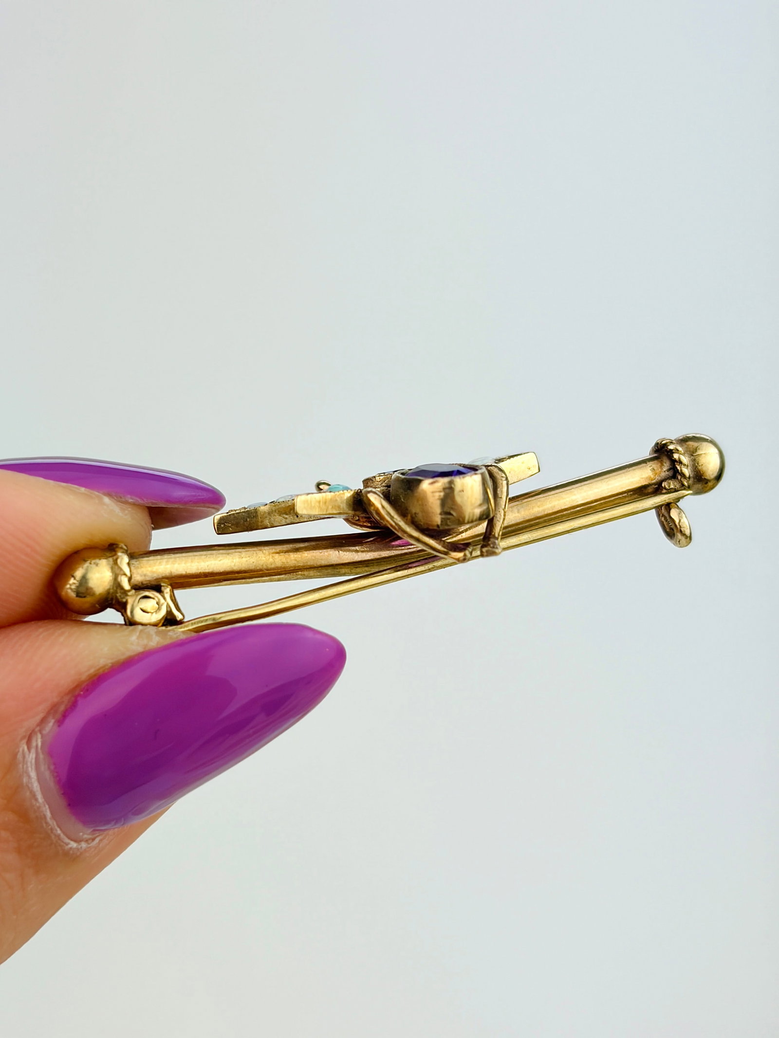 VINTAGE 9CT GOLD OPAL AND AMETHYST BUG BROOCH - 6