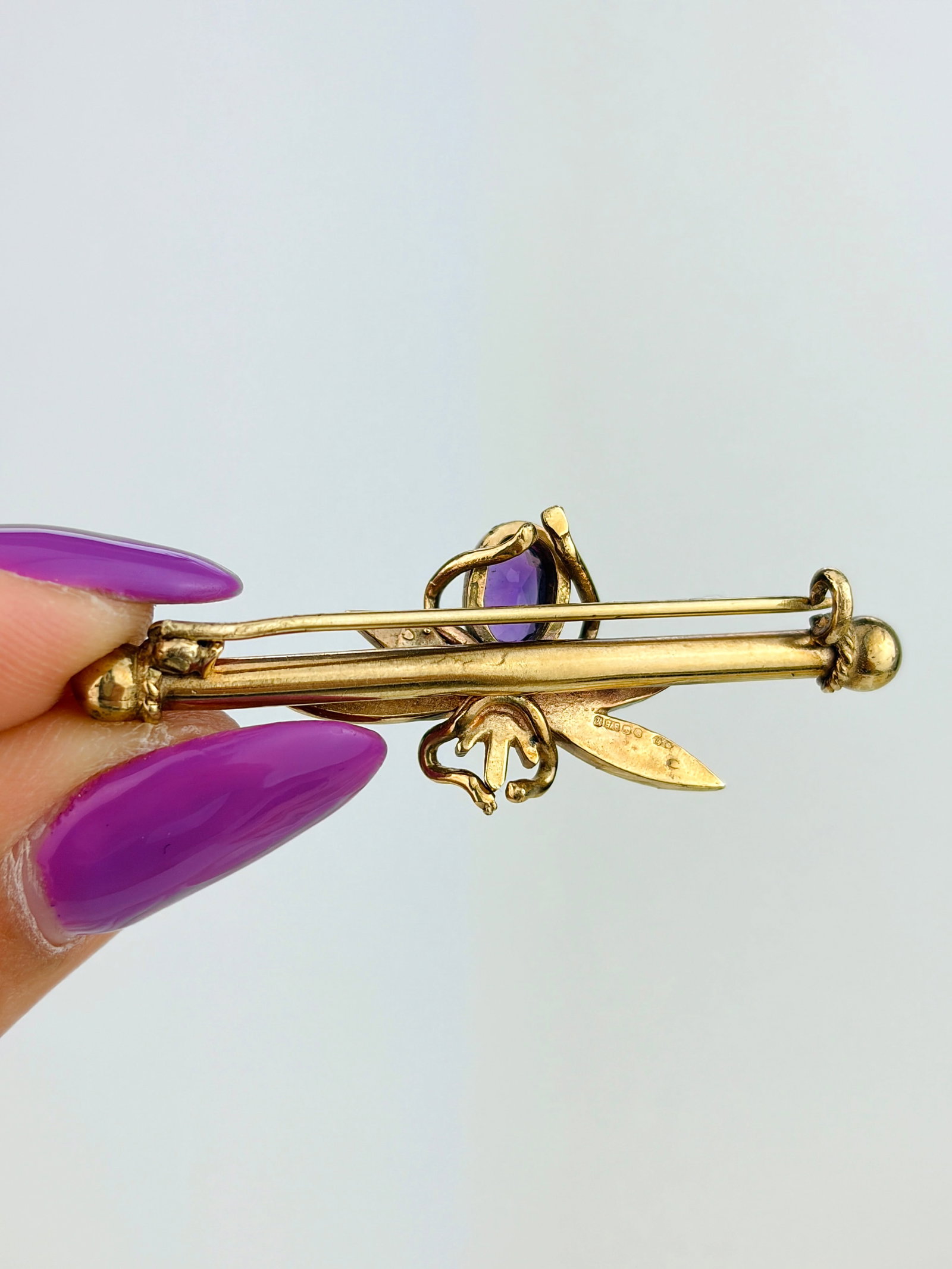 VINTAGE 9CT GOLD OPAL AND AMETHYST BUG BROOCH - 7