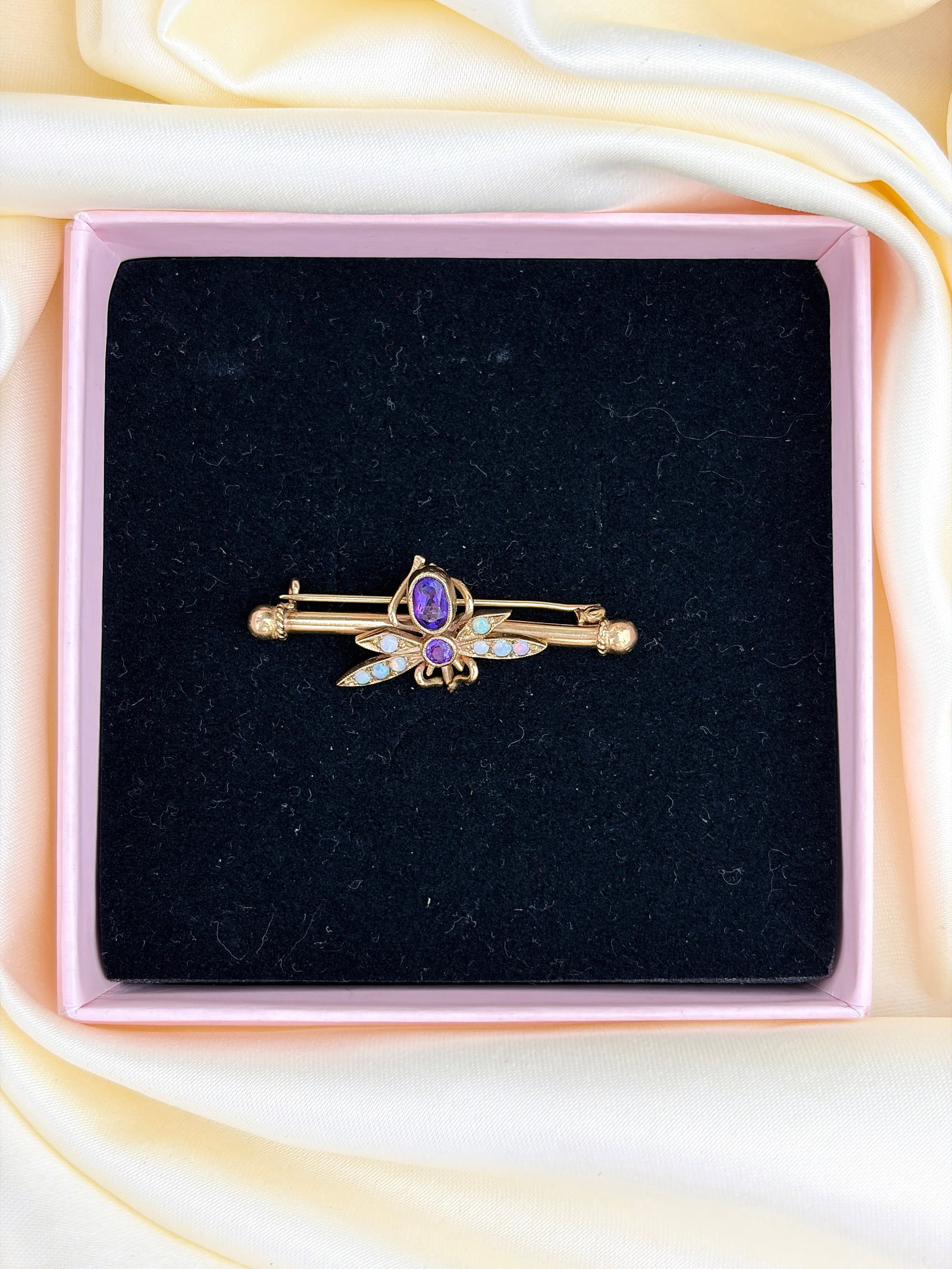 VINTAGE 9CT GOLD OPAL AND AMETHYST BUG BROOCH - 9