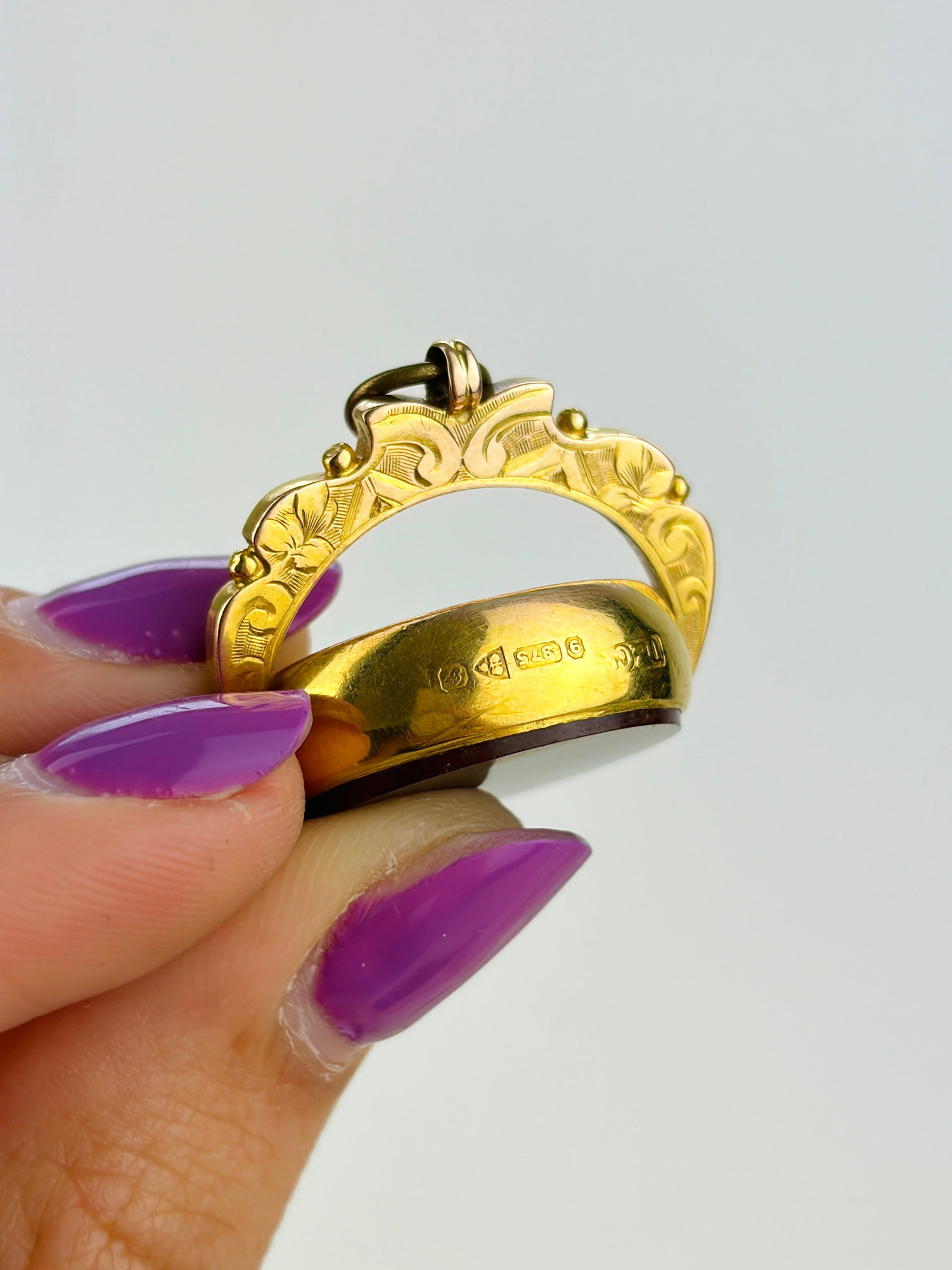 ANTIQUE C.1915 9CT YELLOW GOLD CARNELIAN SPINNING FOB PENDANT - 7