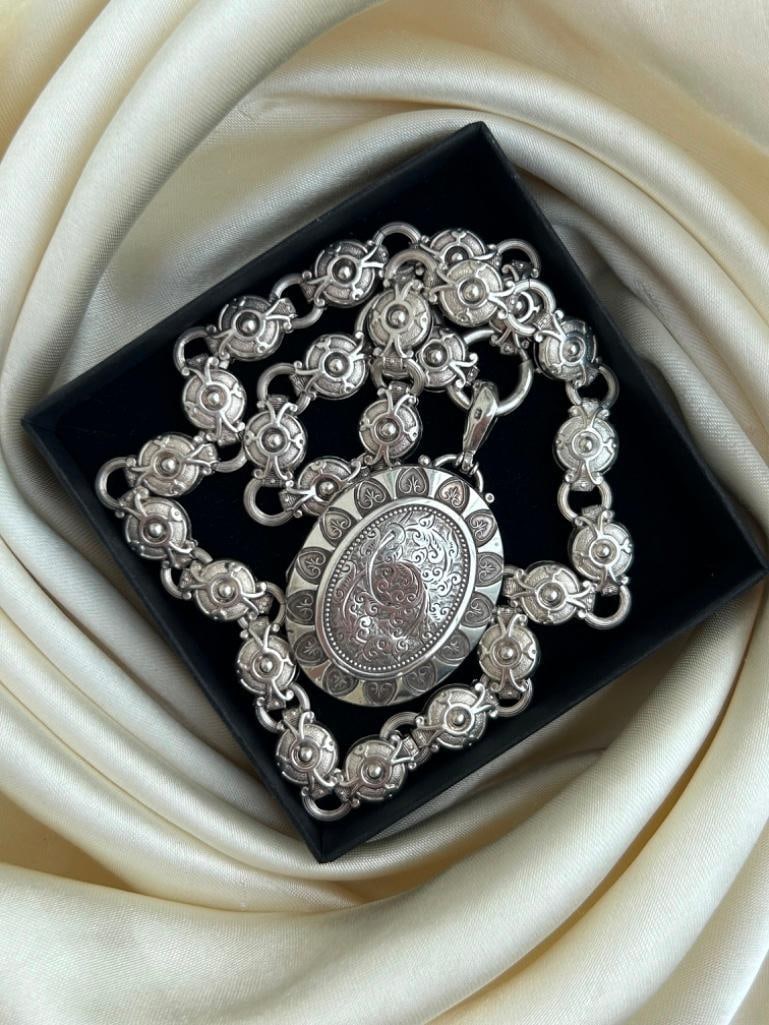 Chunky Antique Silver Collar Necklace with Locket Pendant - 2