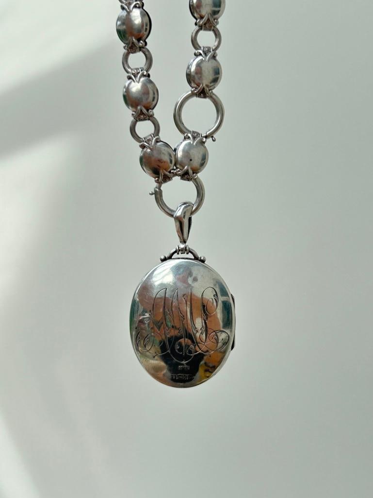Chunky Antique Silver Collar Necklace with Locket Pendant - 4