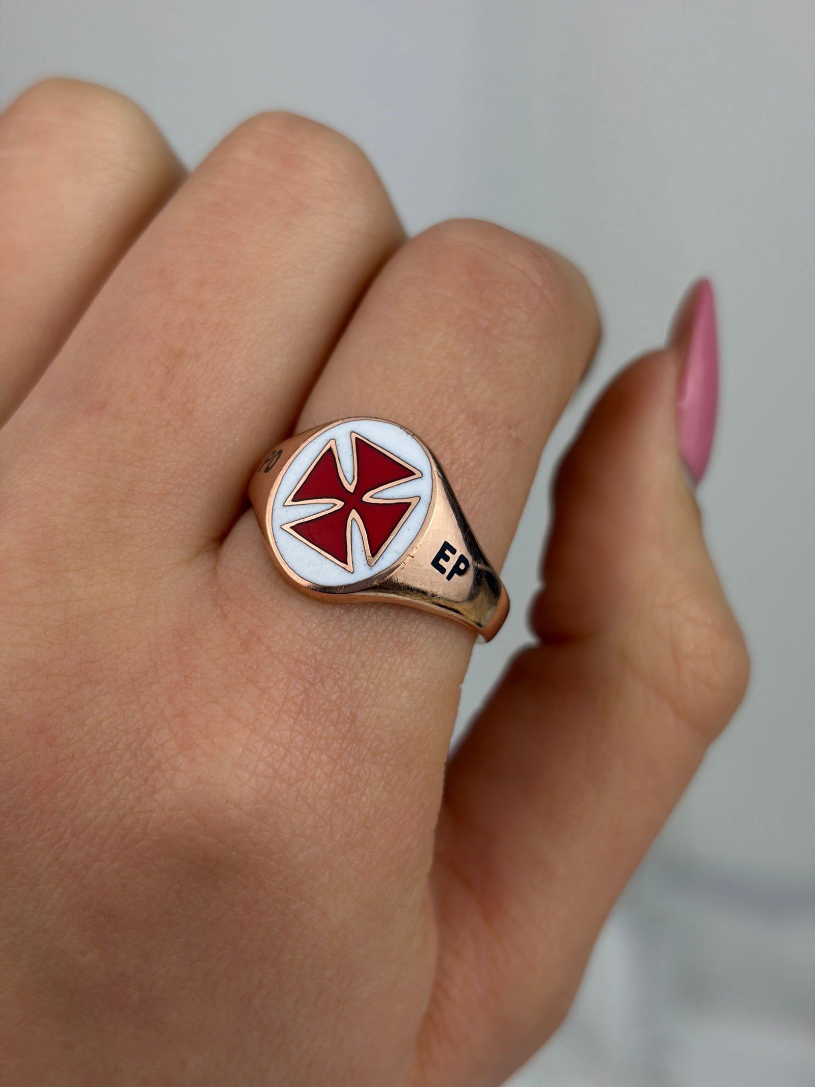 MASONIC 9CT GOLD KNIGHTS TEMPLAR RING WITH PD EP ENGRAVING - 8