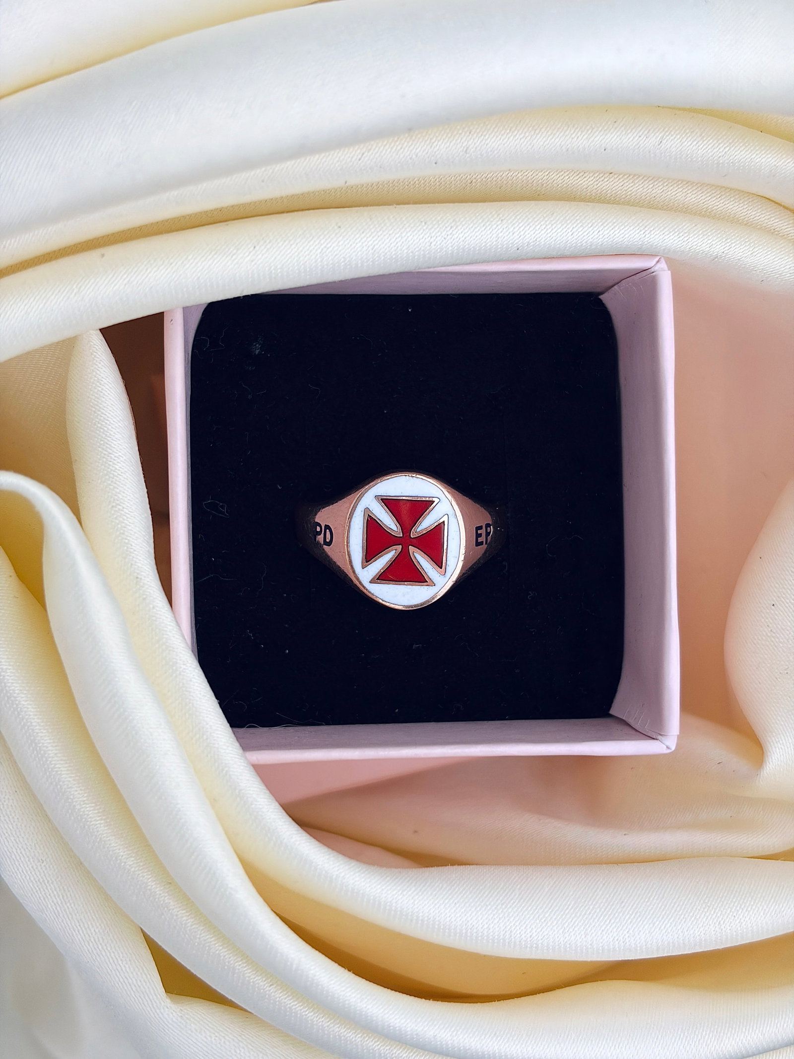 MASONIC 9CT GOLD KNIGHTS TEMPLAR RING WITH PD EP ENGRAVING - 9