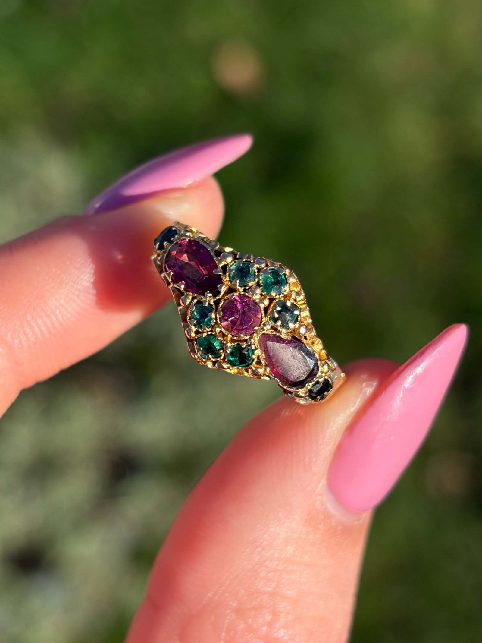 ANTIQUE 15ct YELLOW GOLD MULTIGEM RING - 2