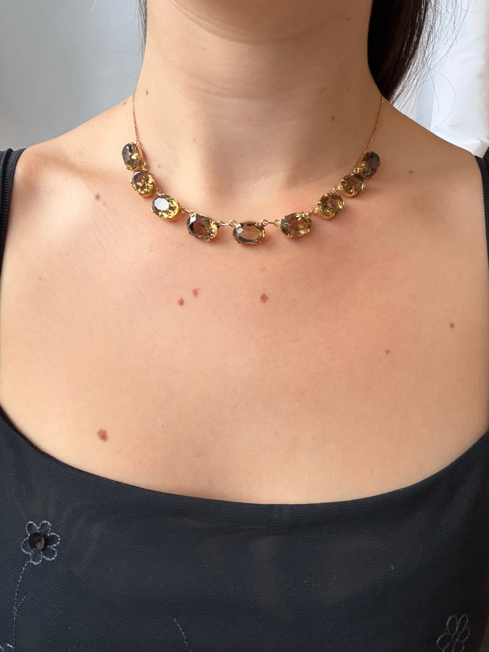 VINTAGE 9CT YELLOW GOLD SMOKEY QUARTZ NECKLACE AND EARRINGS SUITE - 10