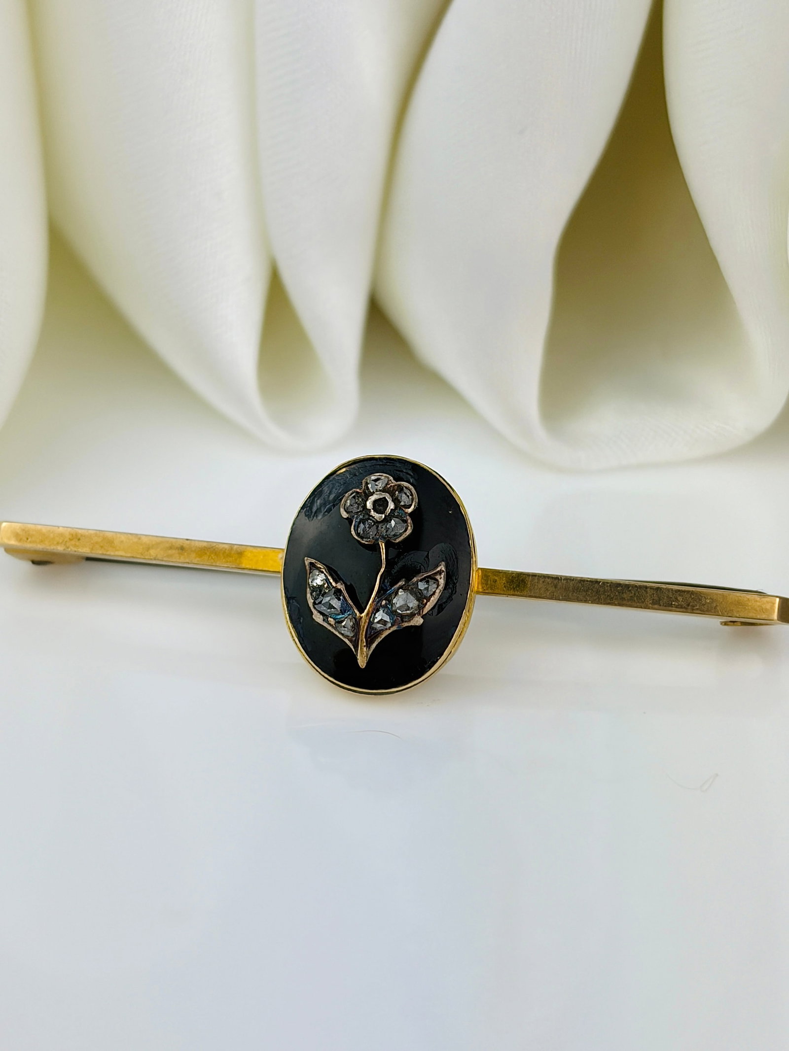 Antique Rose Cut Diamond Forget Me Not Black Enamel 9ct Gold Bar Brooch - 5